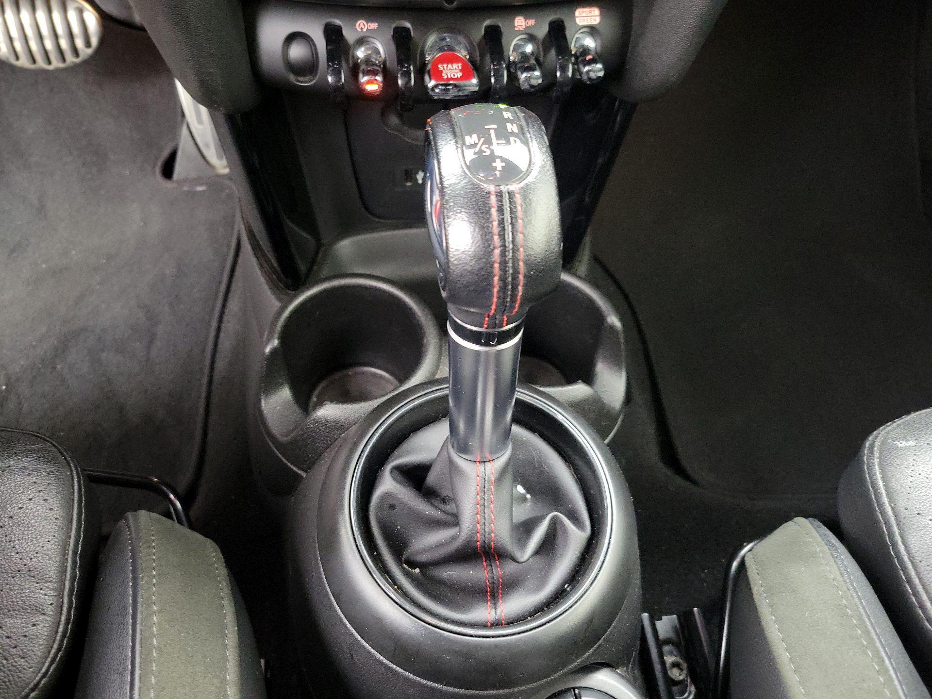 Thumbnail: 2019 MINI Cooper Hardtop - 18