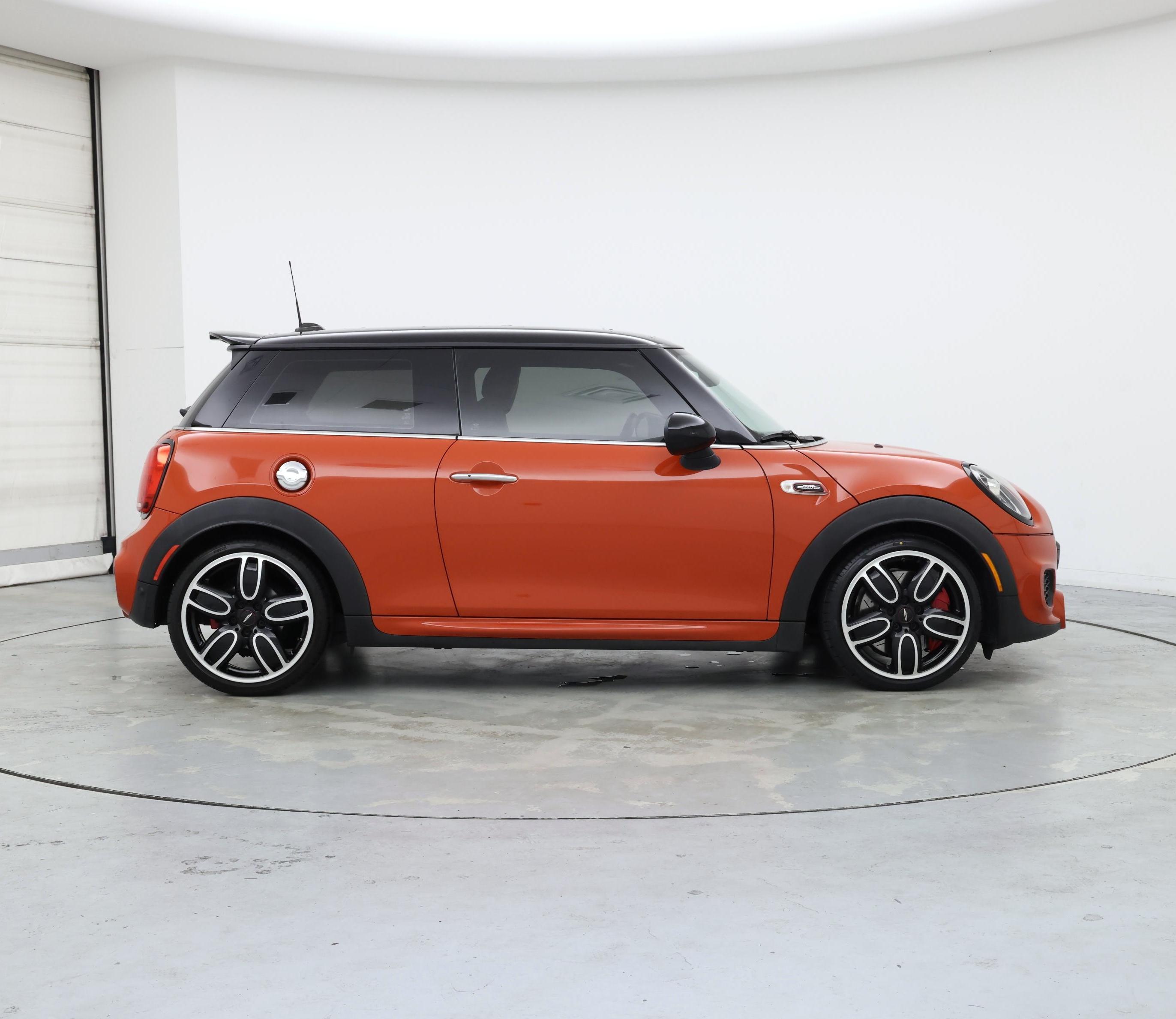 Thumbnail: 2019 MINI Cooper Hardtop - 7