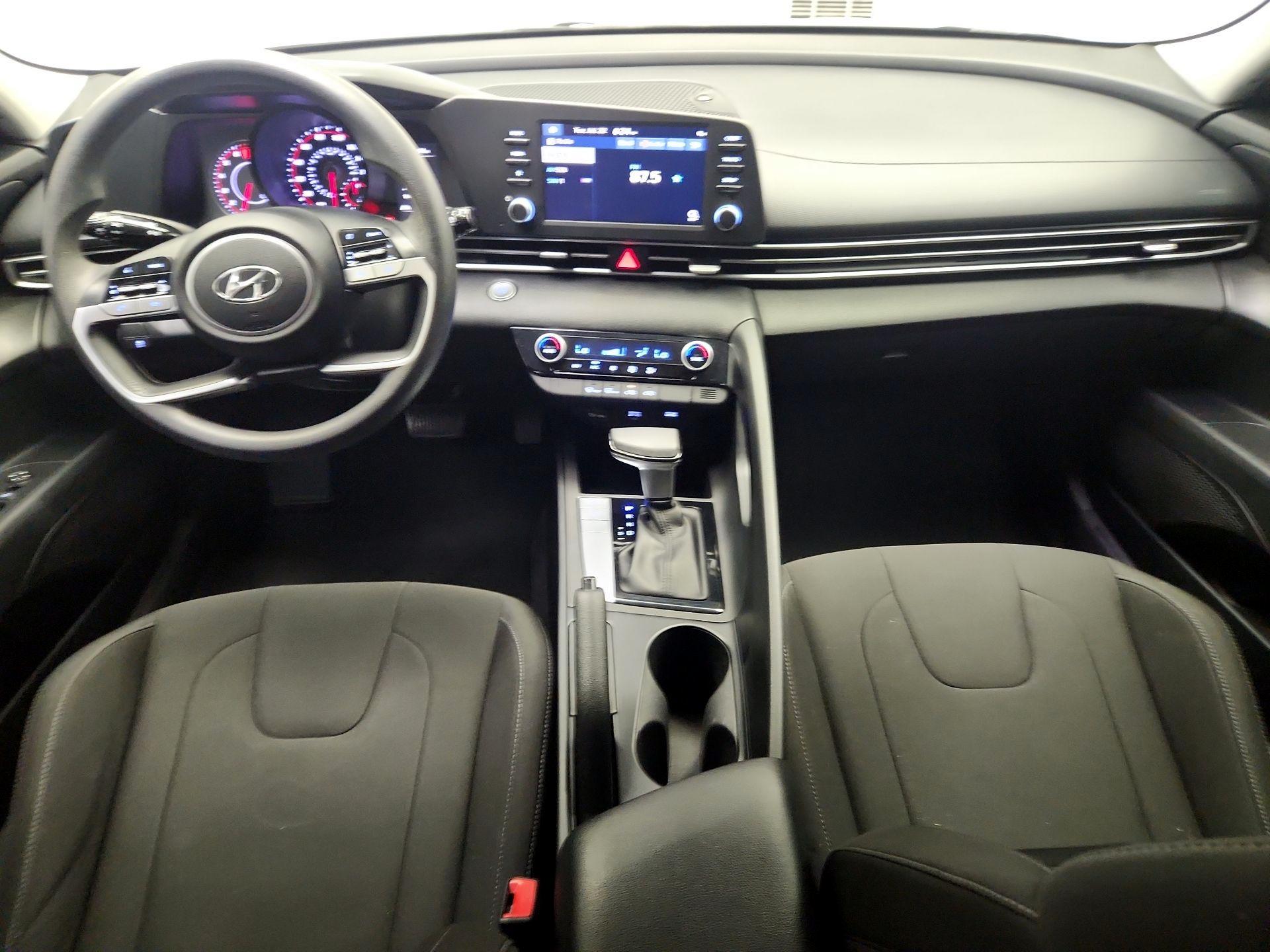 Thumbnail: 2021 Hyundai Elantra - 9