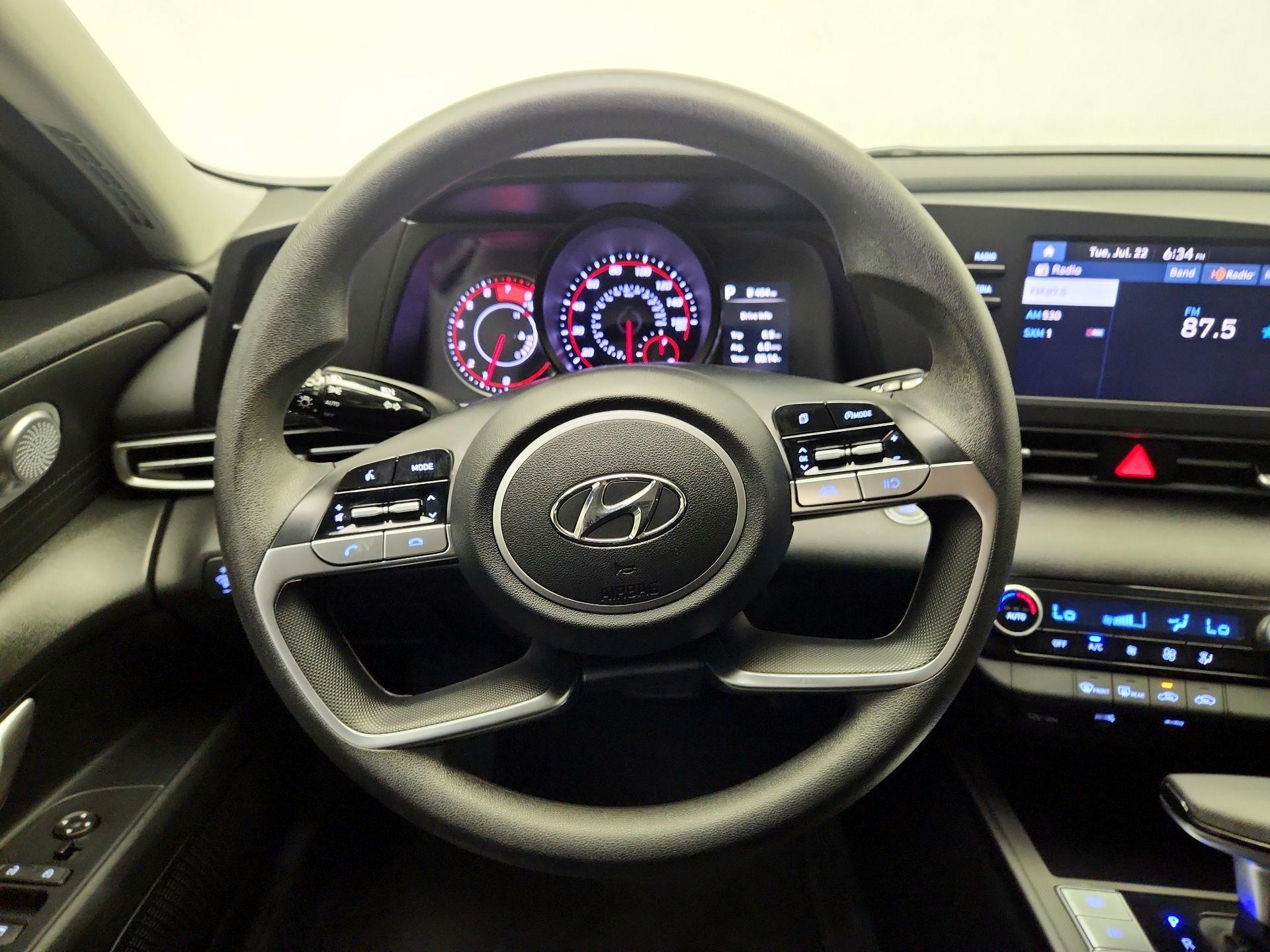 Thumbnail: 2021 Hyundai Elantra - 10