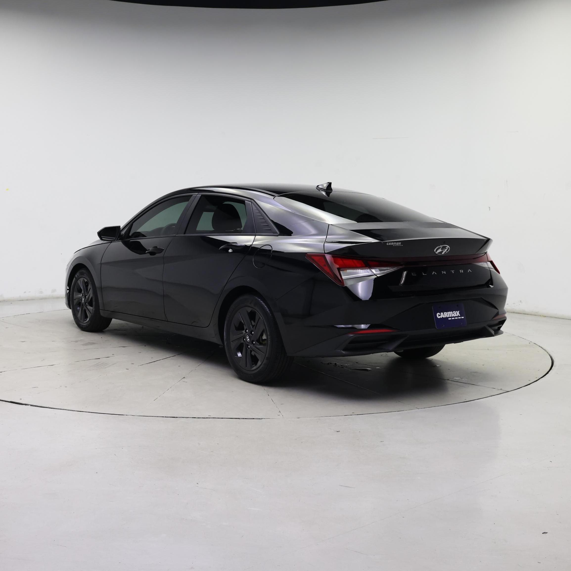 Thumbnail: 2021 Hyundai Elantra - 2