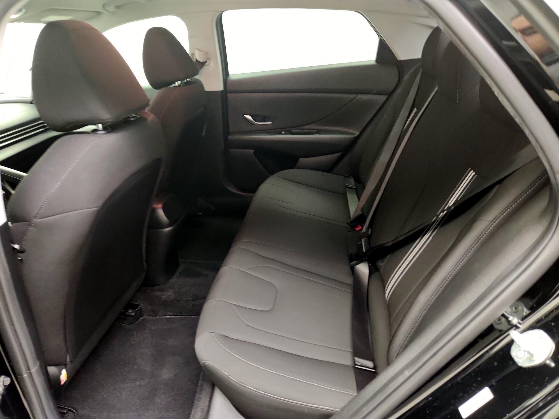 Thumbnail: 2021 Hyundai Elantra - 19