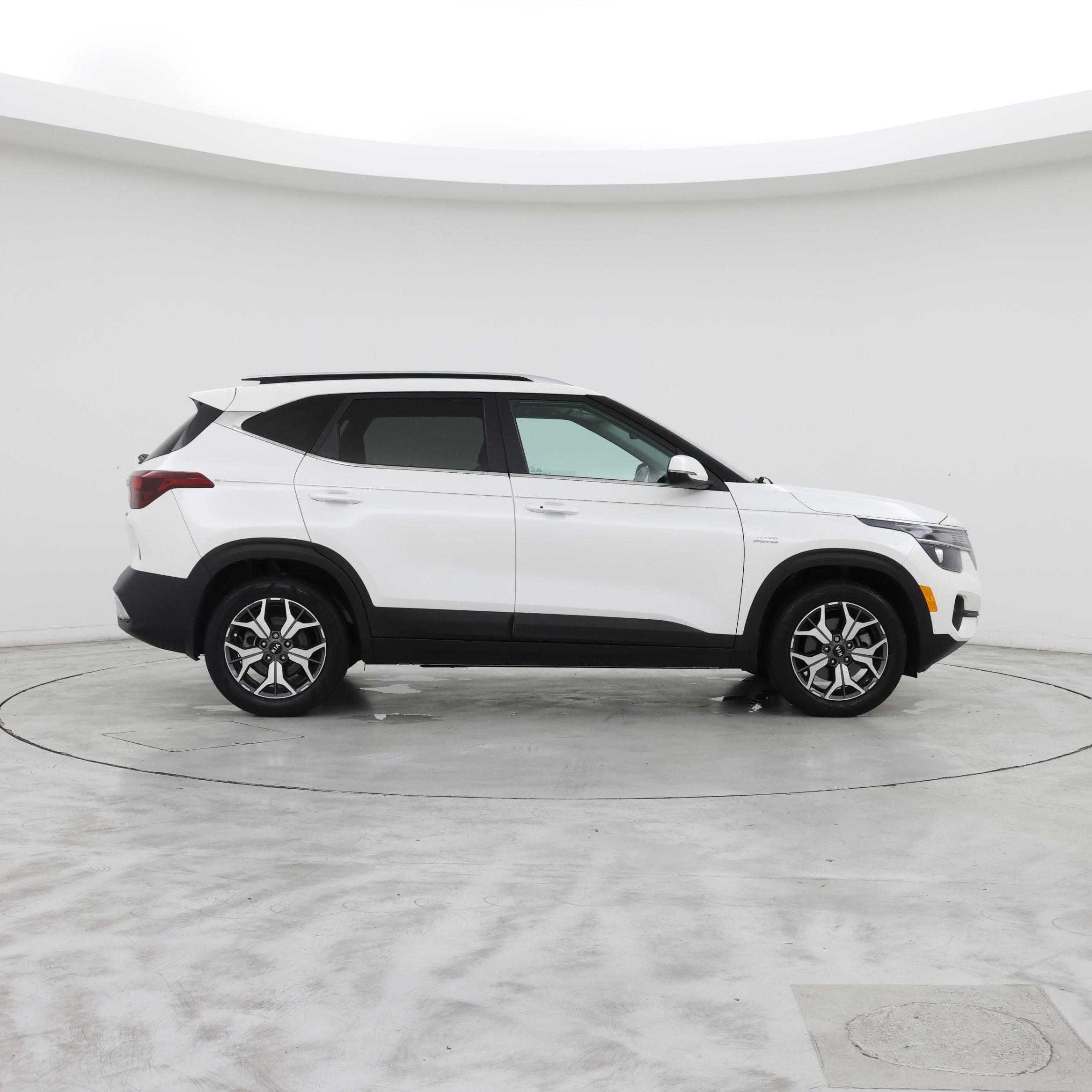 Thumbnail: 2021 Kia Seltos - 7