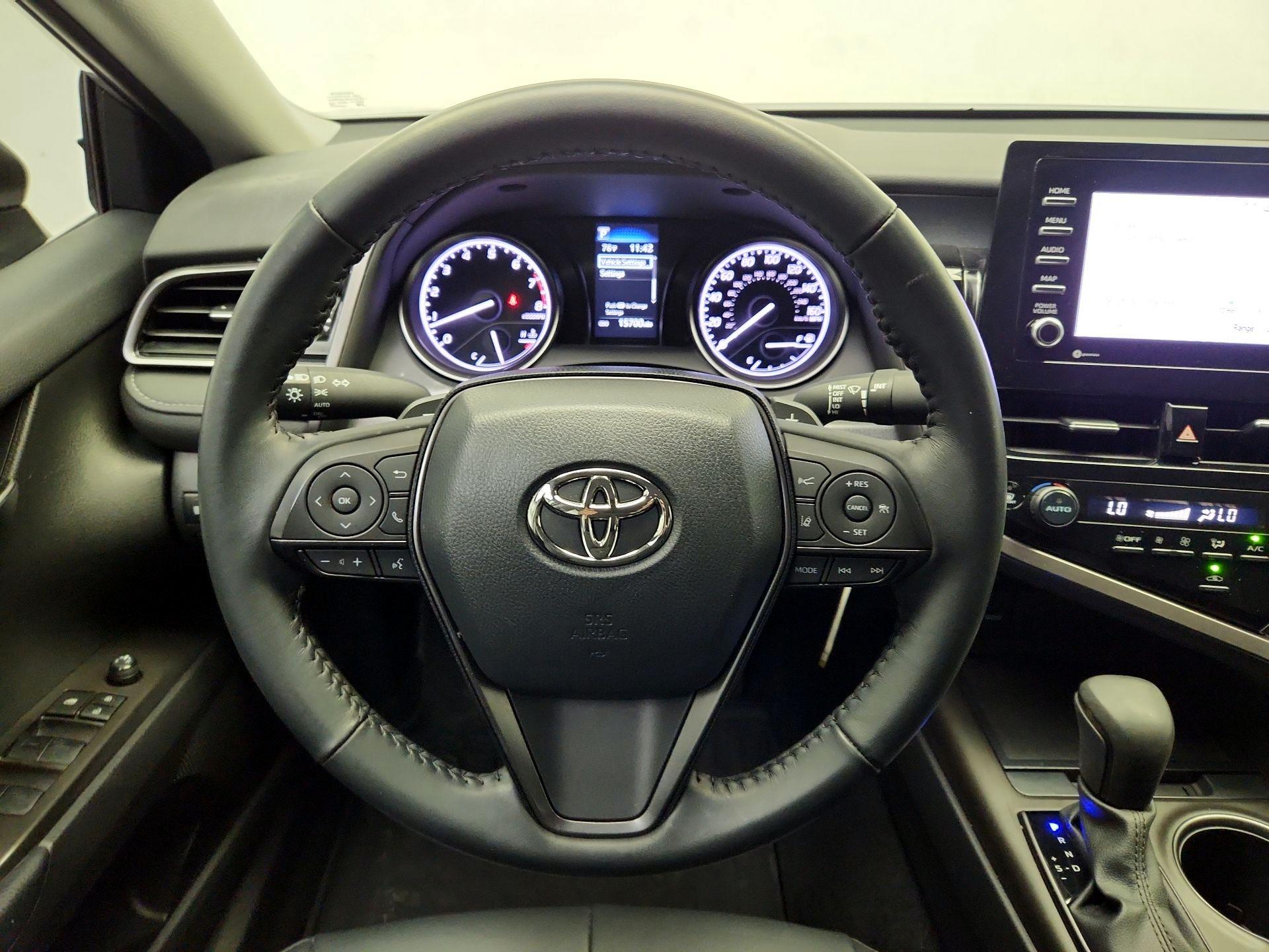 Thumbnail: 2023 Toyota Camry - 10