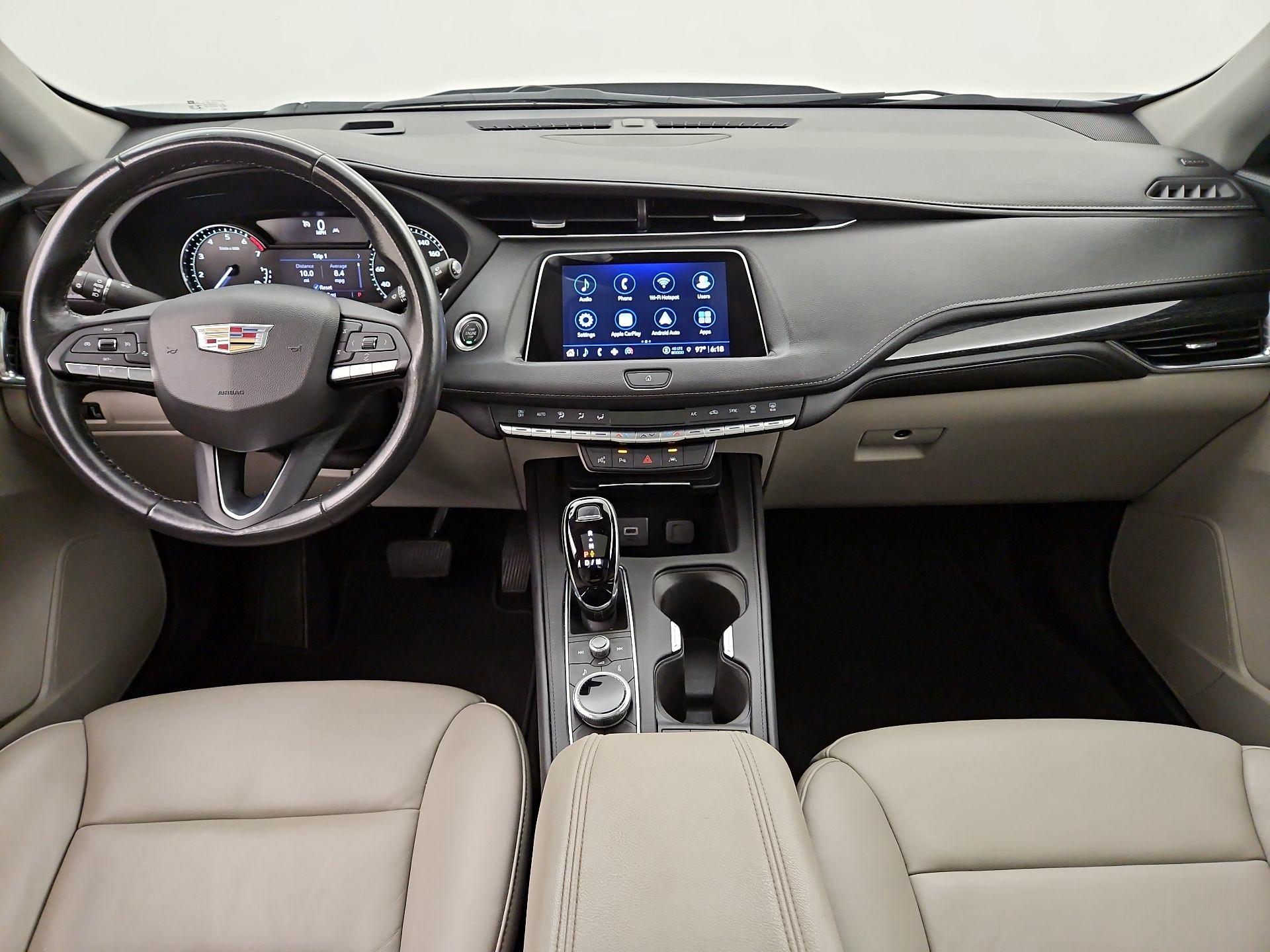 Thumbnail: 2022 Cadillac XT4 - 9