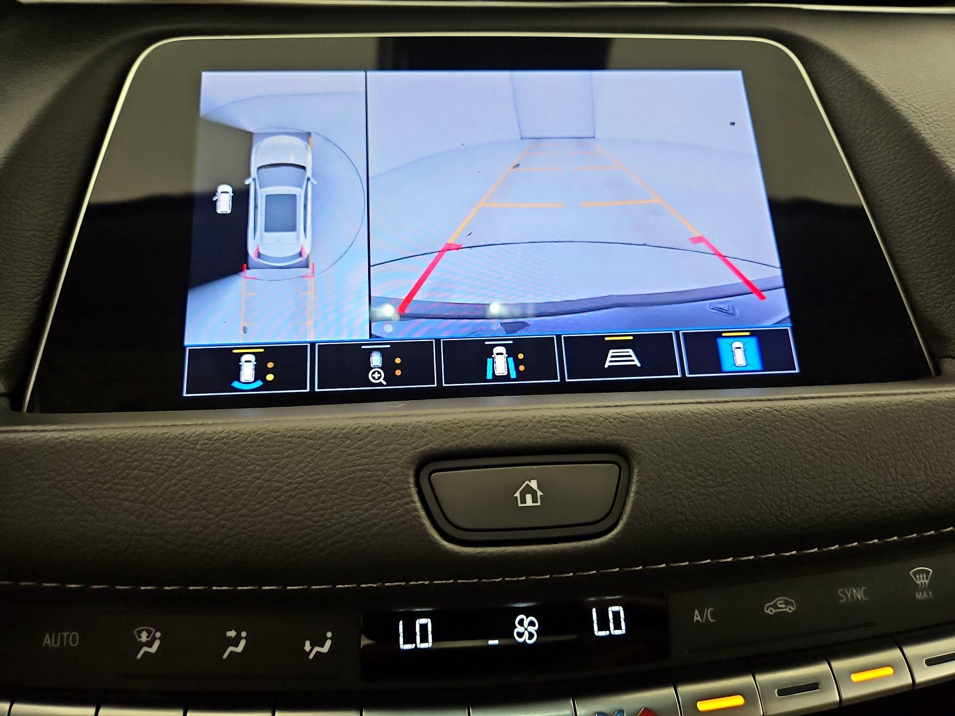 Thumbnail: 2022 Cadillac XT4 - 14