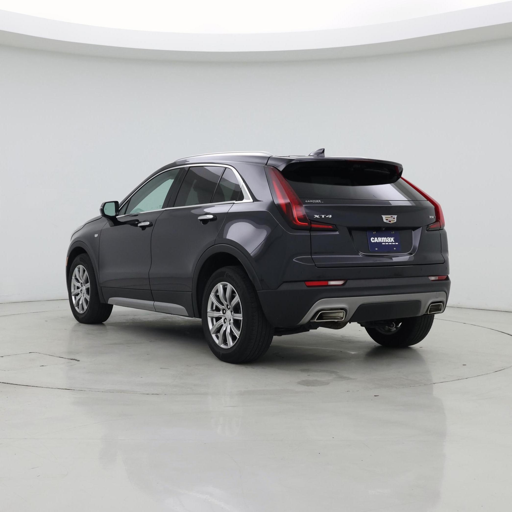 Thumbnail: 2022 Cadillac XT4 - 2