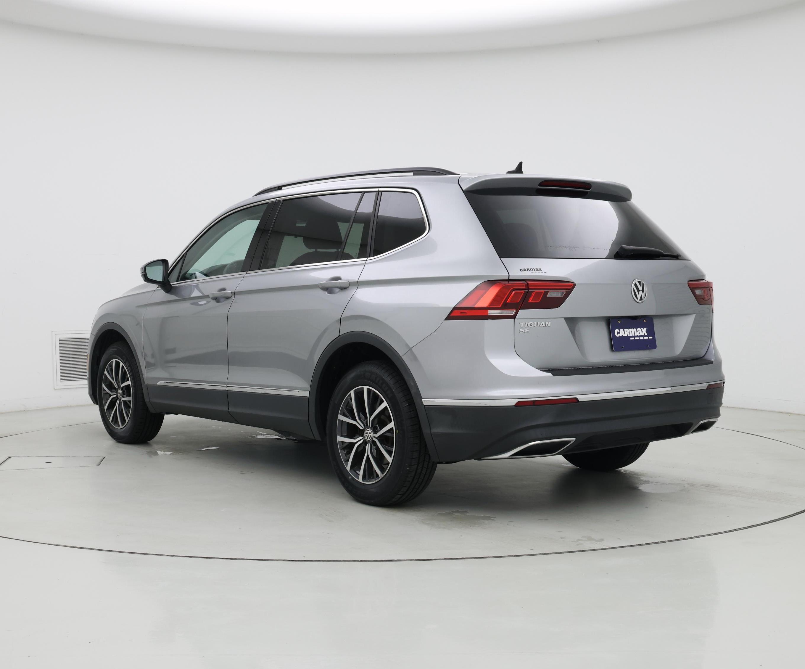 Thumbnail: 2020 Volkswagen Tiguan - 2