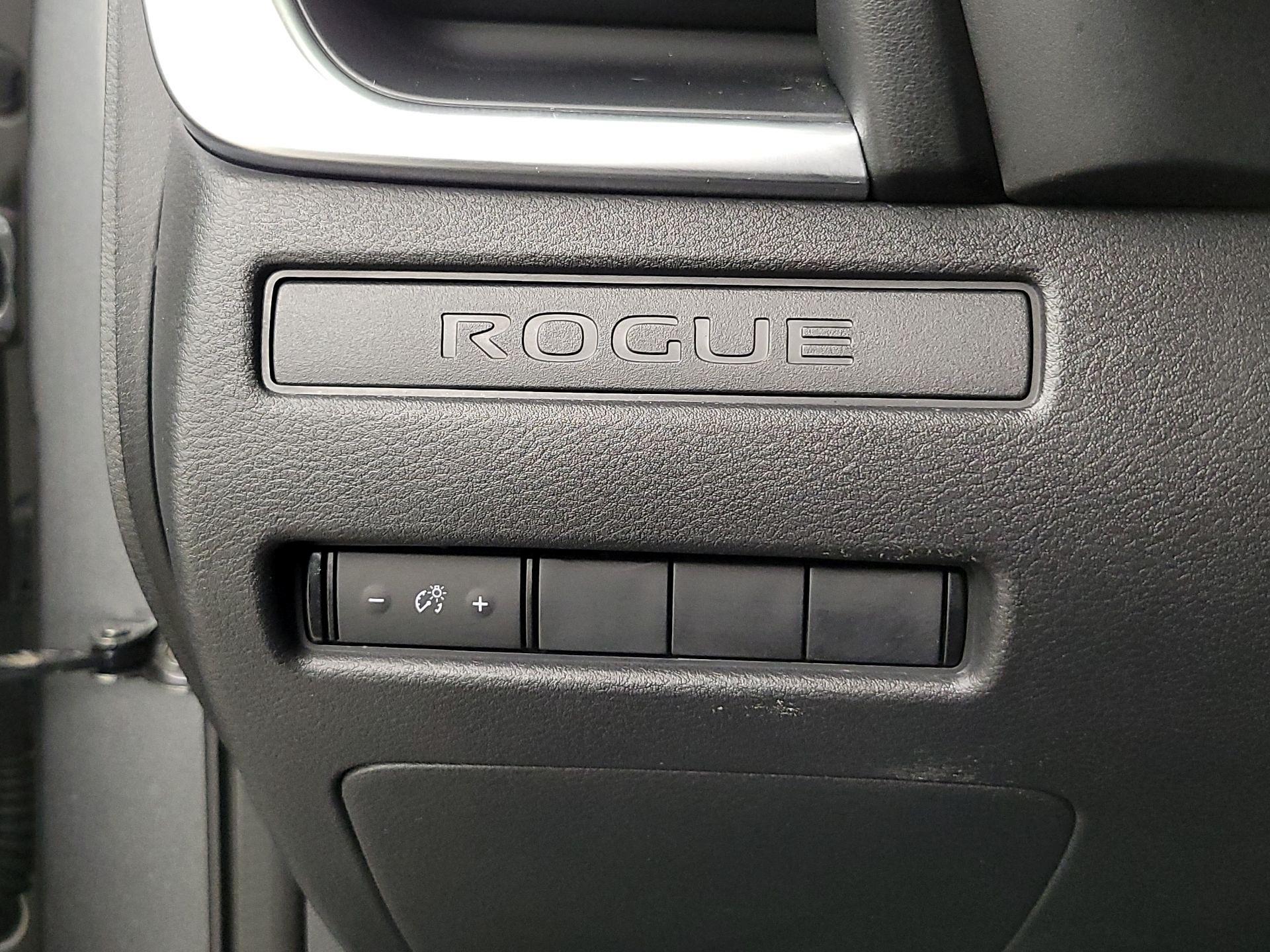 Thumbnail: 2023 Nissan Rogue - 13