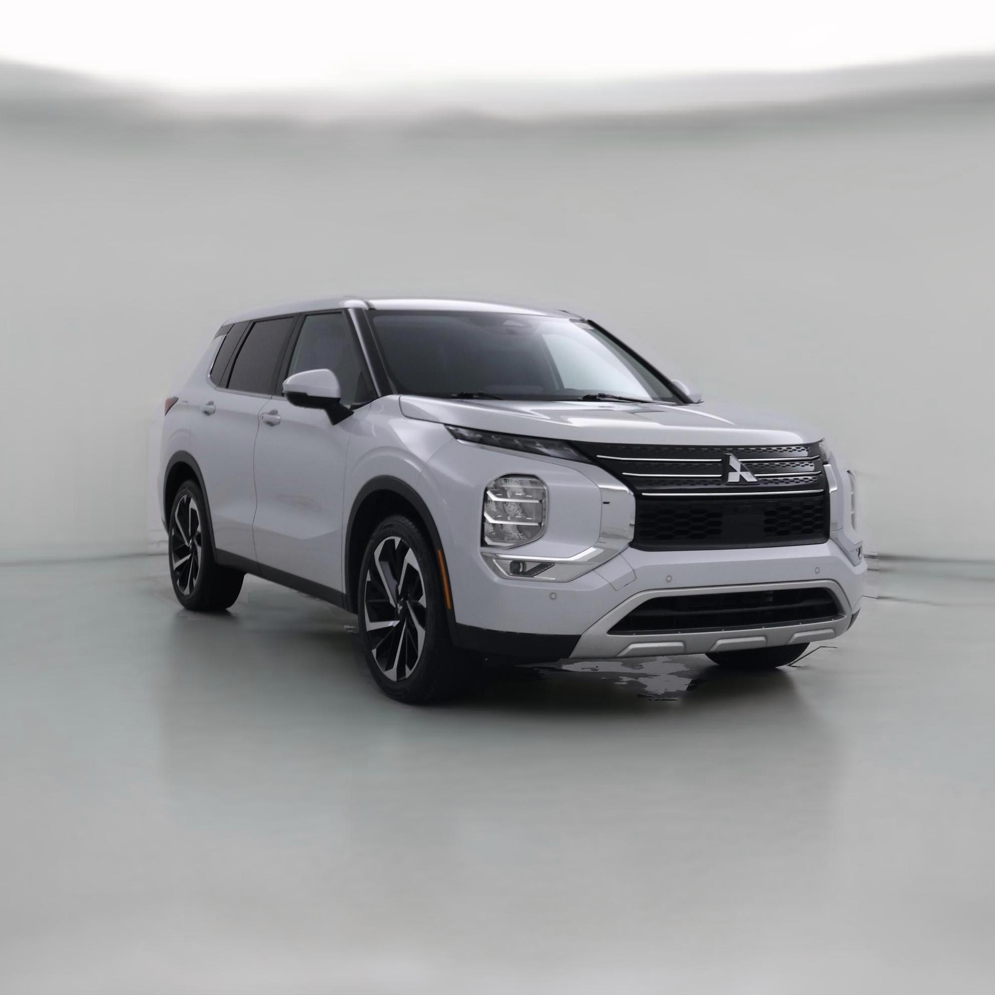 Thumbnail: 2024 Mitsubishi Outlander - 1