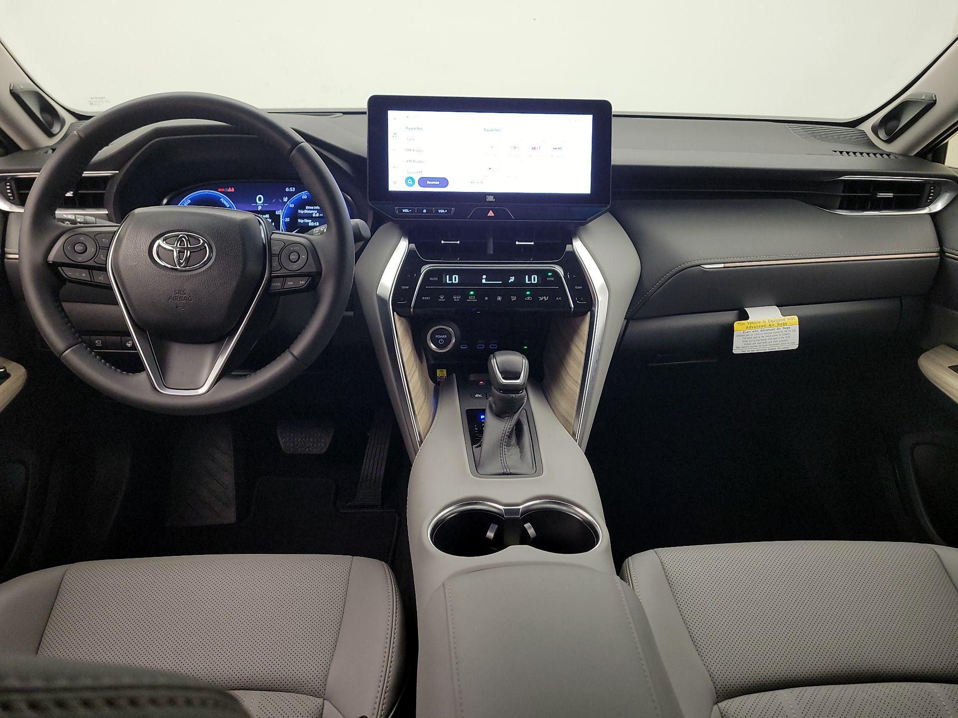 Thumbnail: 2023 Toyota Venza - 9