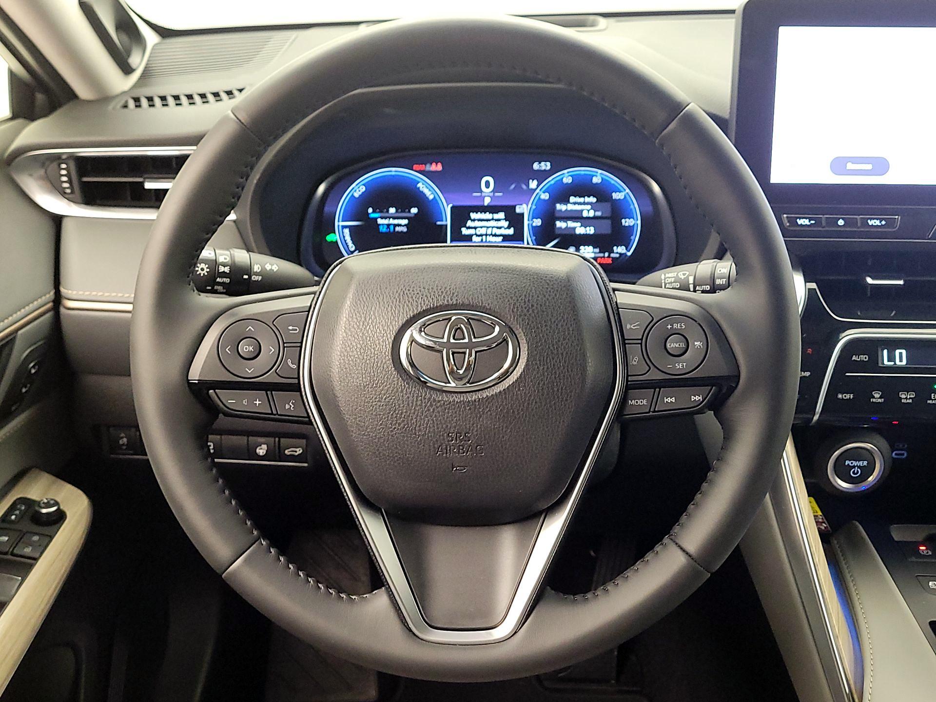 Thumbnail: 2023 Toyota Venza - 10