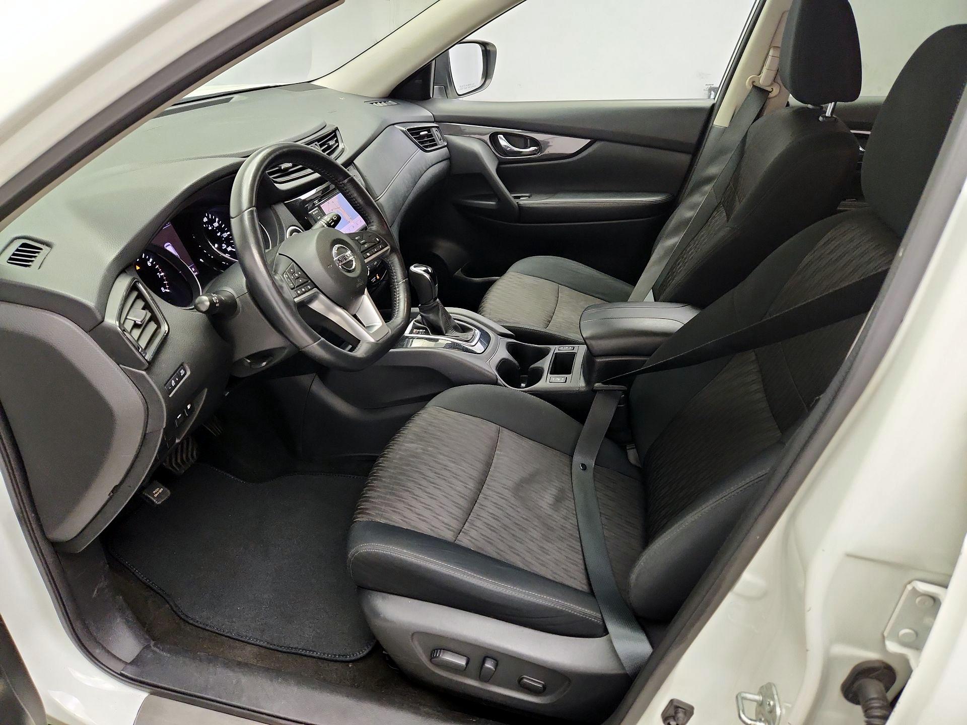 Thumbnail: 2018 Nissan Rogue - 11