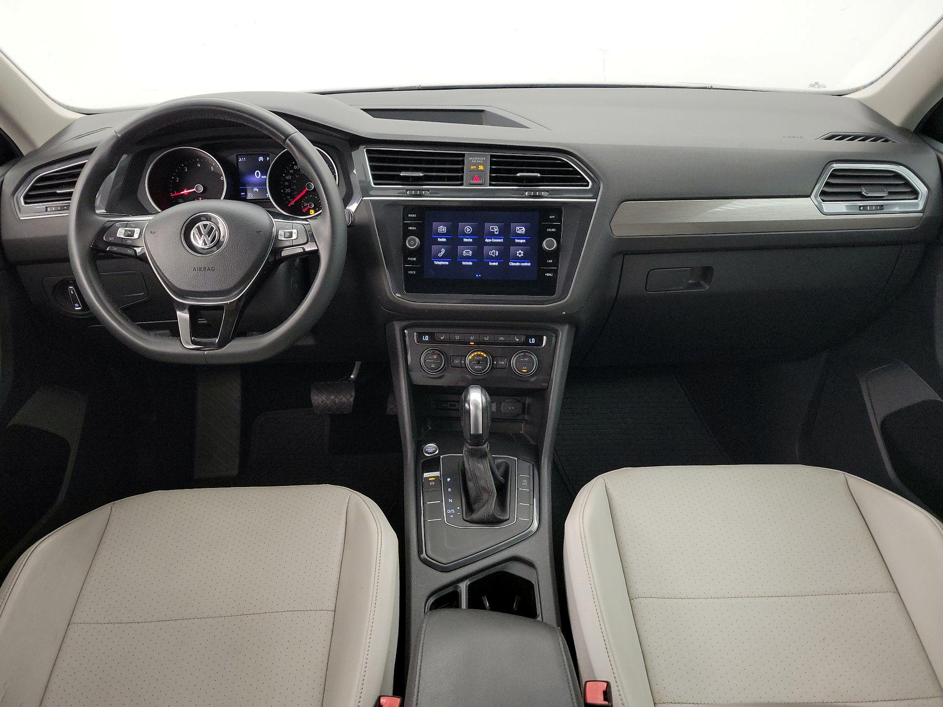 Thumbnail: 2020 Volkswagen Tiguan - 9