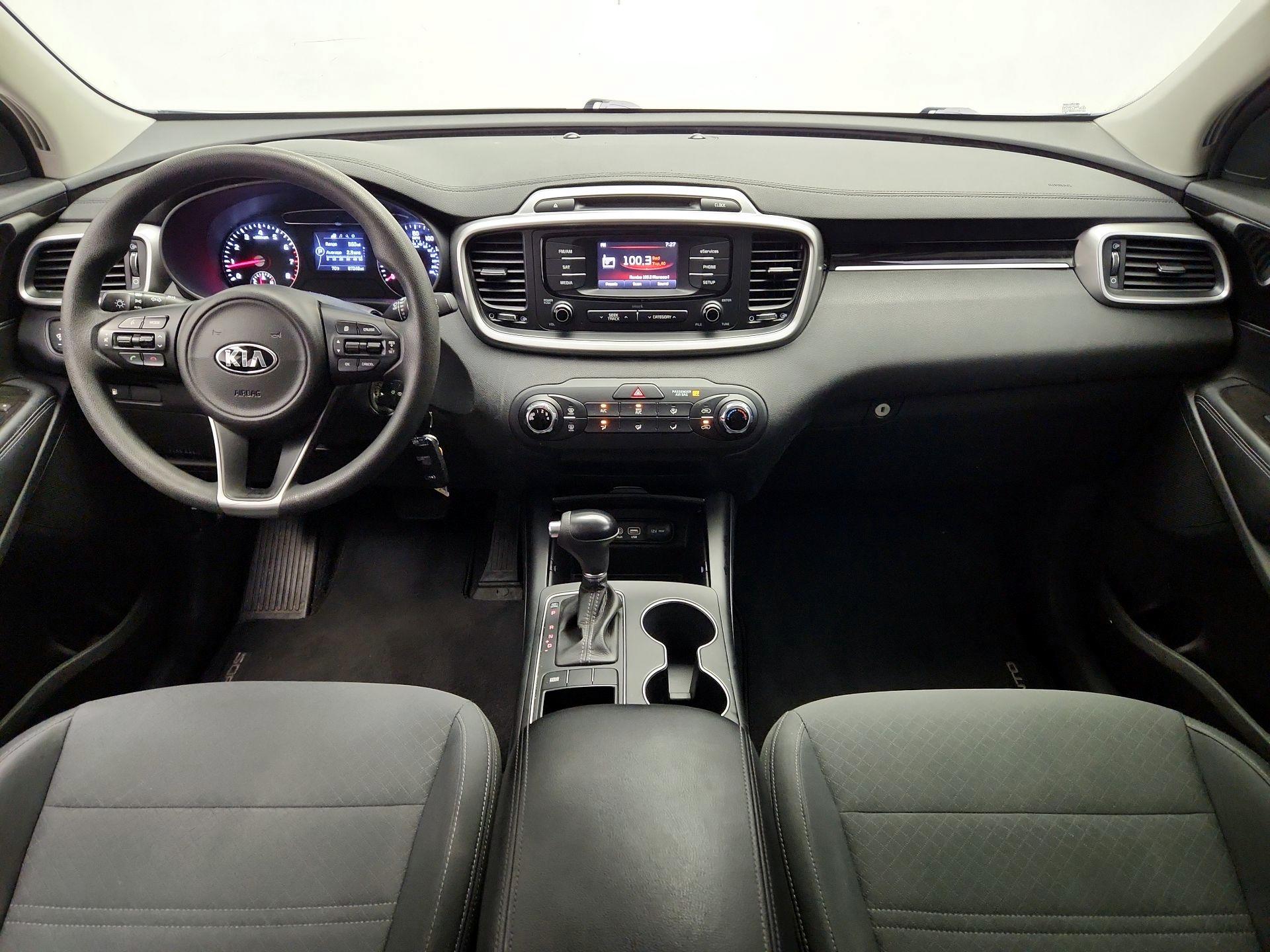 Thumbnail: 2016 Kia Sorento - 9