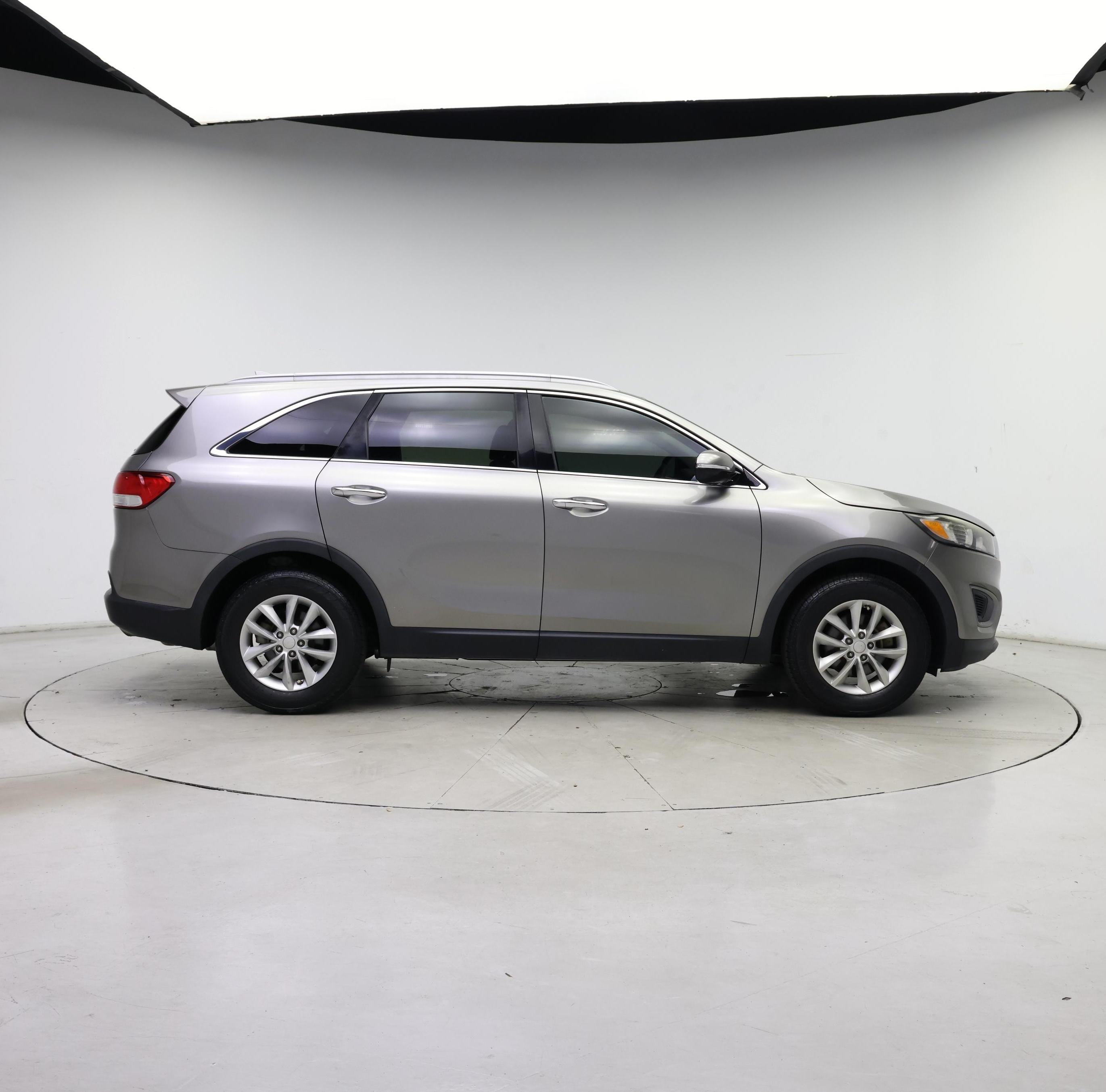 Thumbnail: 2016 Kia Sorento - 7