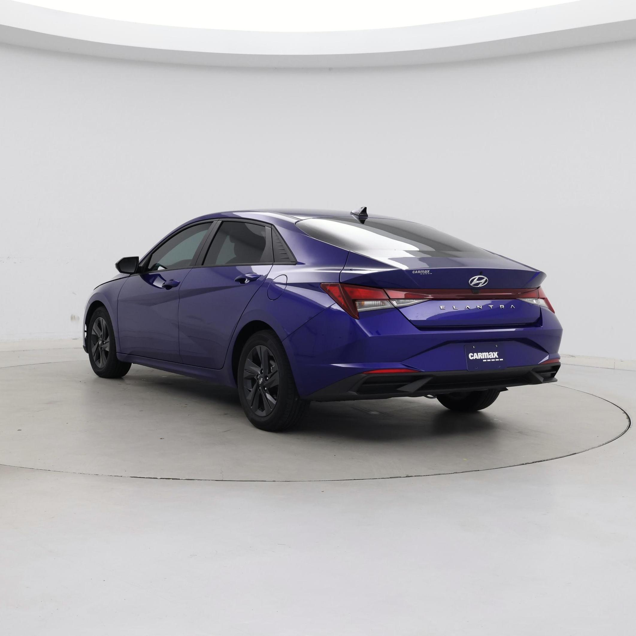 Thumbnail: 2022 Hyundai Elantra - 2