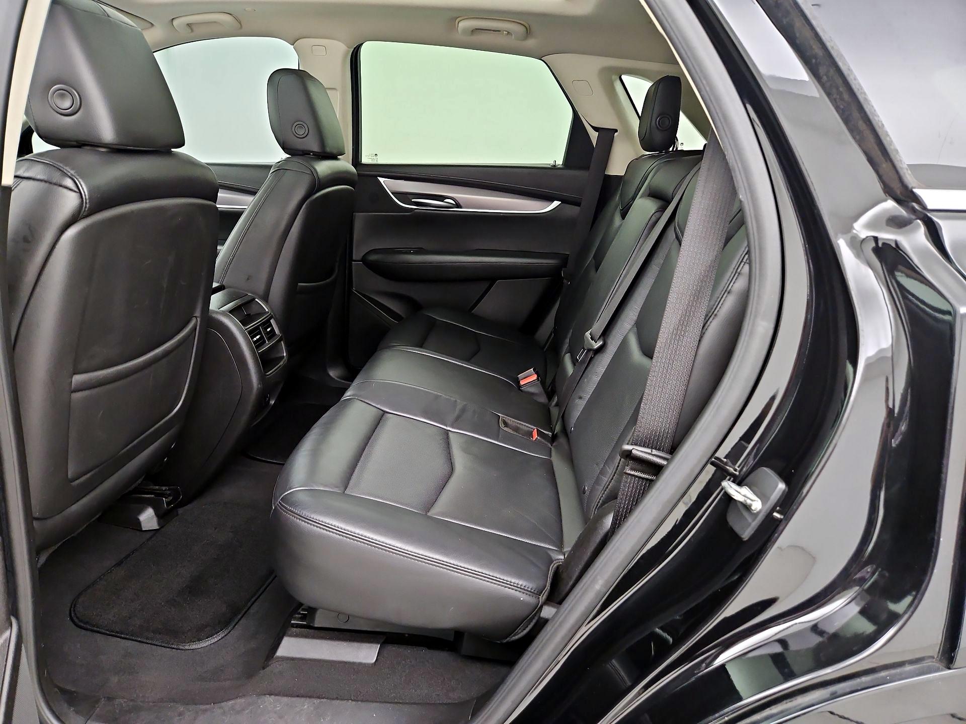 Thumbnail: 2018 Cadillac XT5 - 19