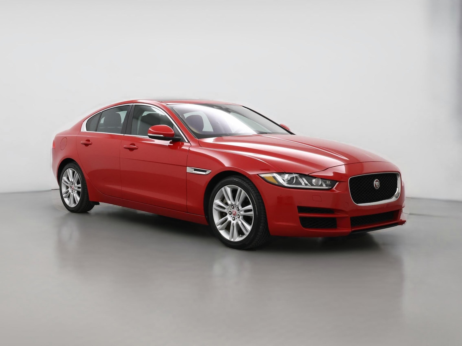 2019 Jaguar XE