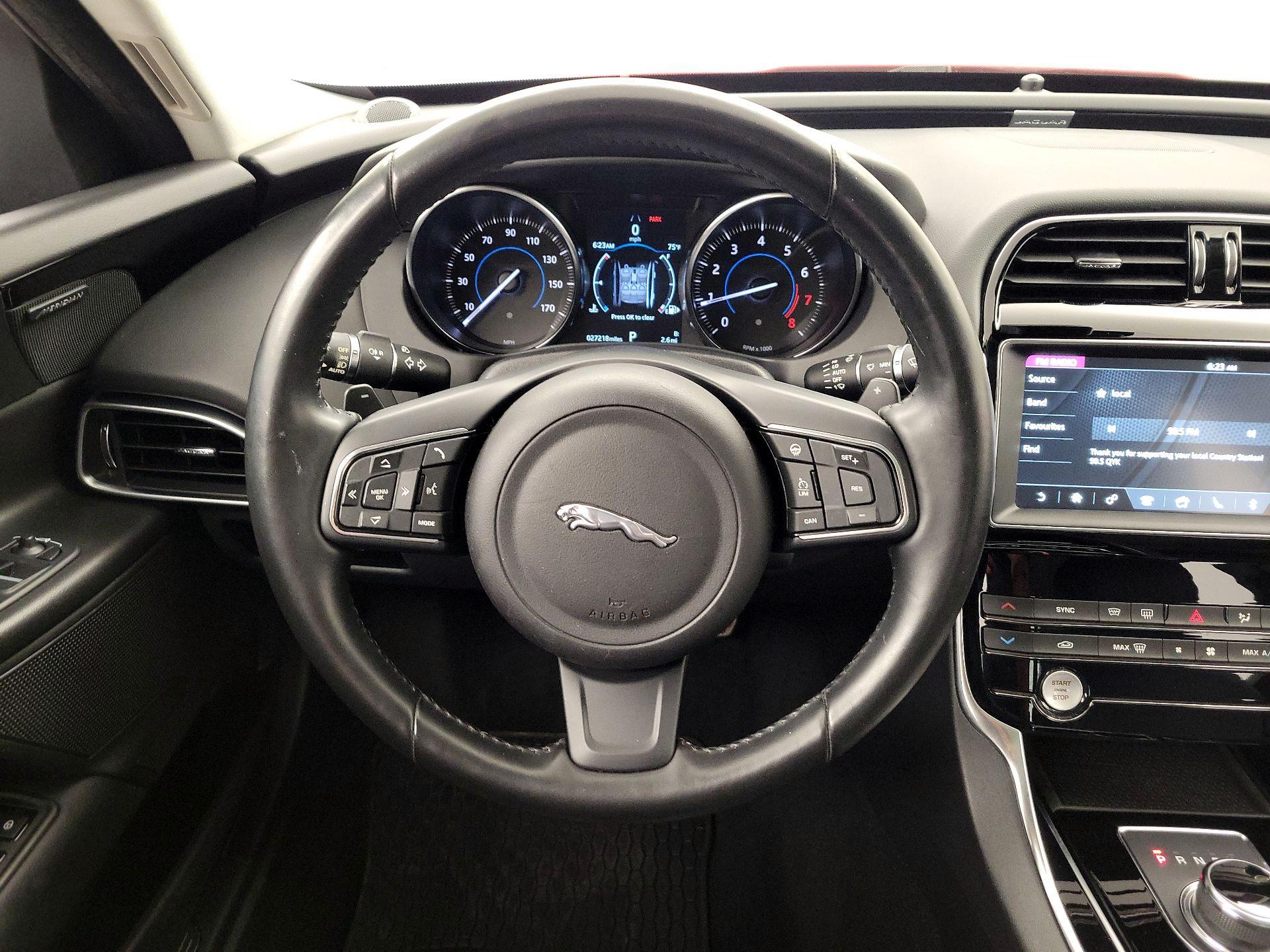 Thumbnail: 2019 Jaguar XE - 10