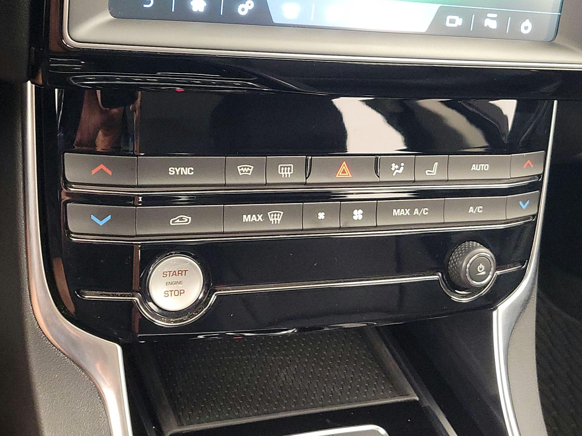 Thumbnail: 2019 Jaguar XE - 16