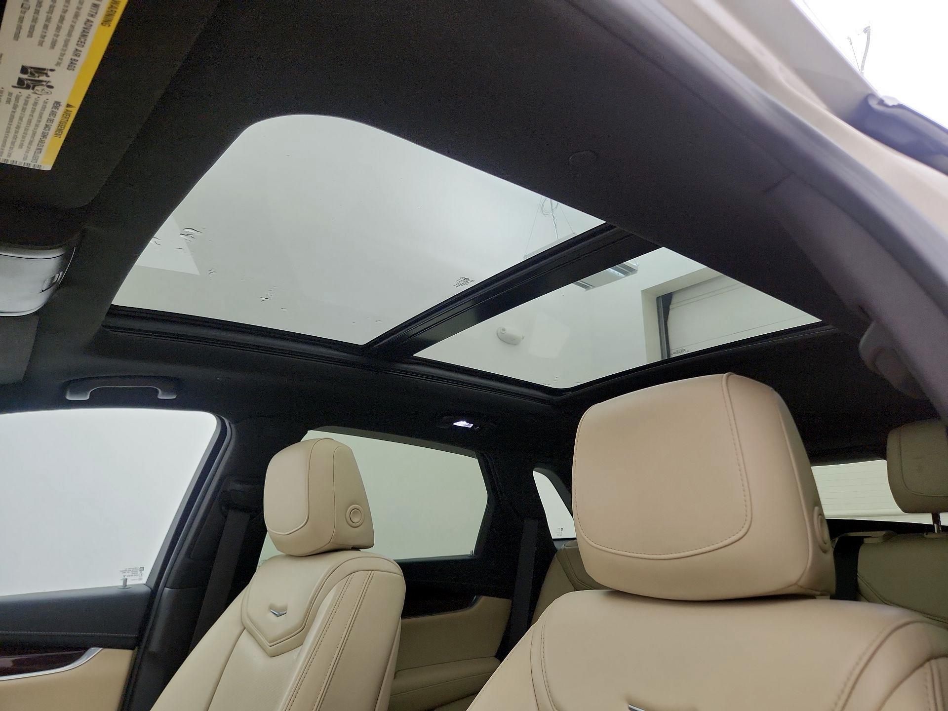 Thumbnail: 2017 Cadillac XT5 - 19