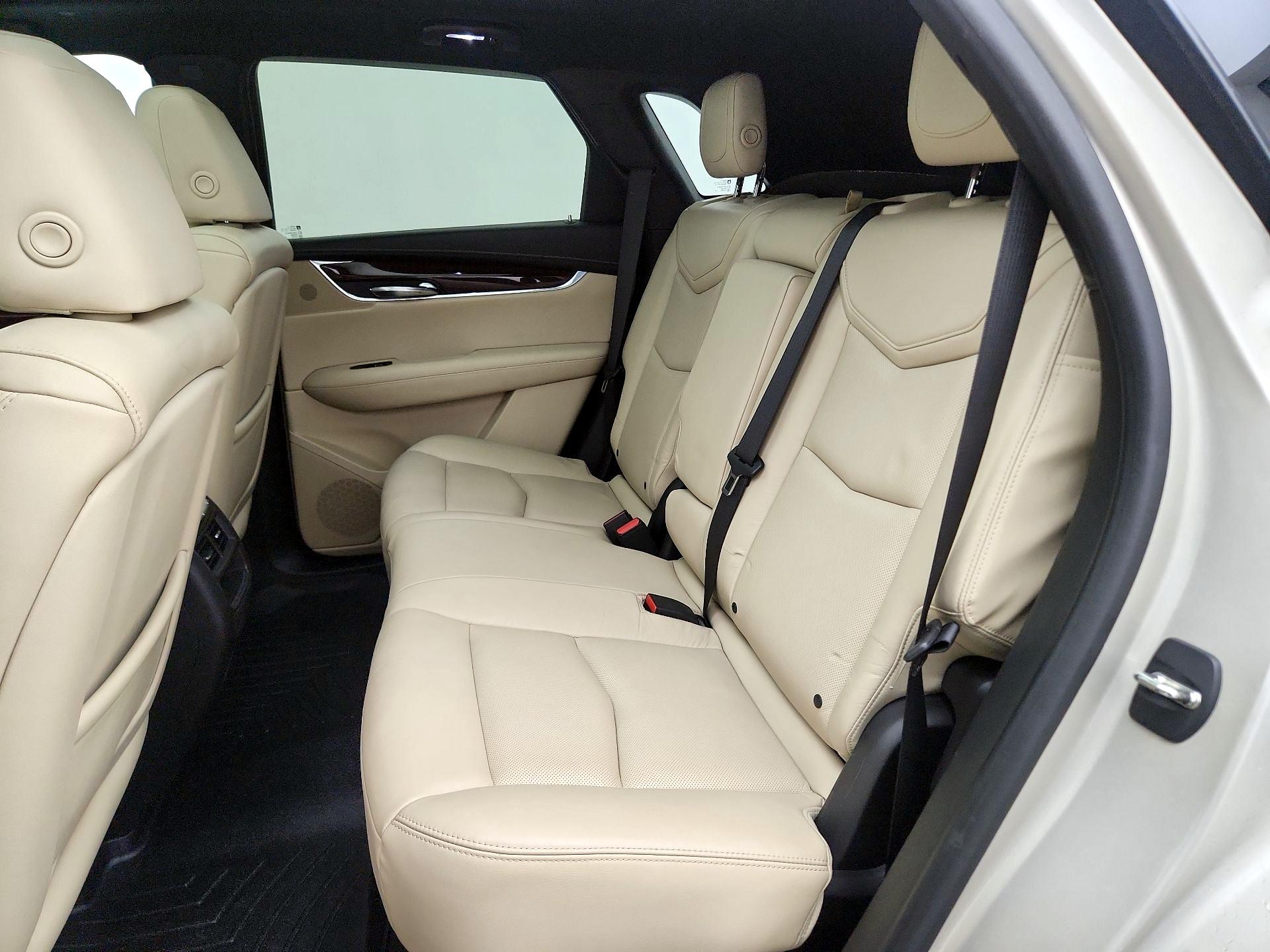 Thumbnail: 2017 Cadillac XT5 - 20