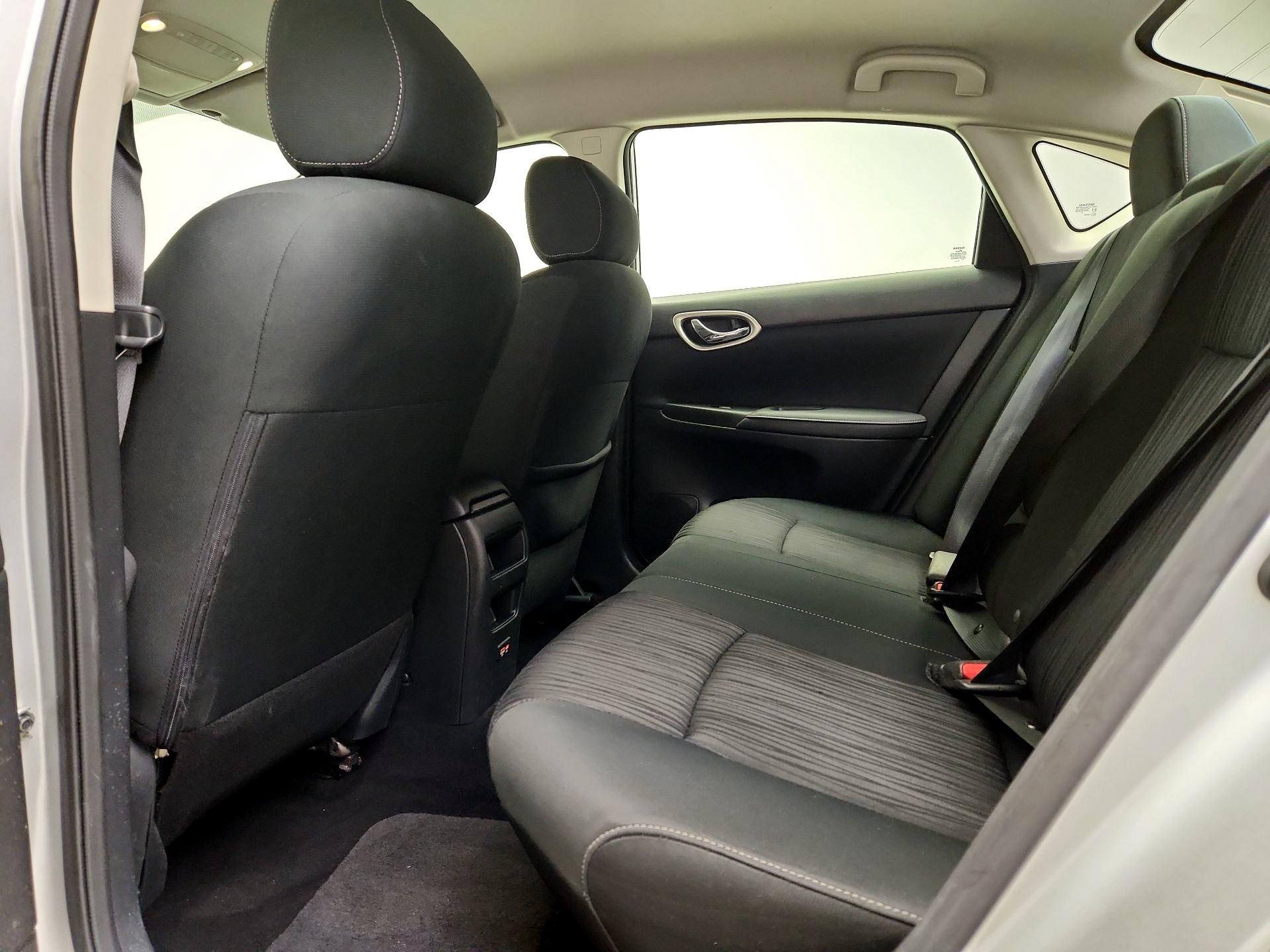 Thumbnail: 2019 Nissan Sentra - 19
