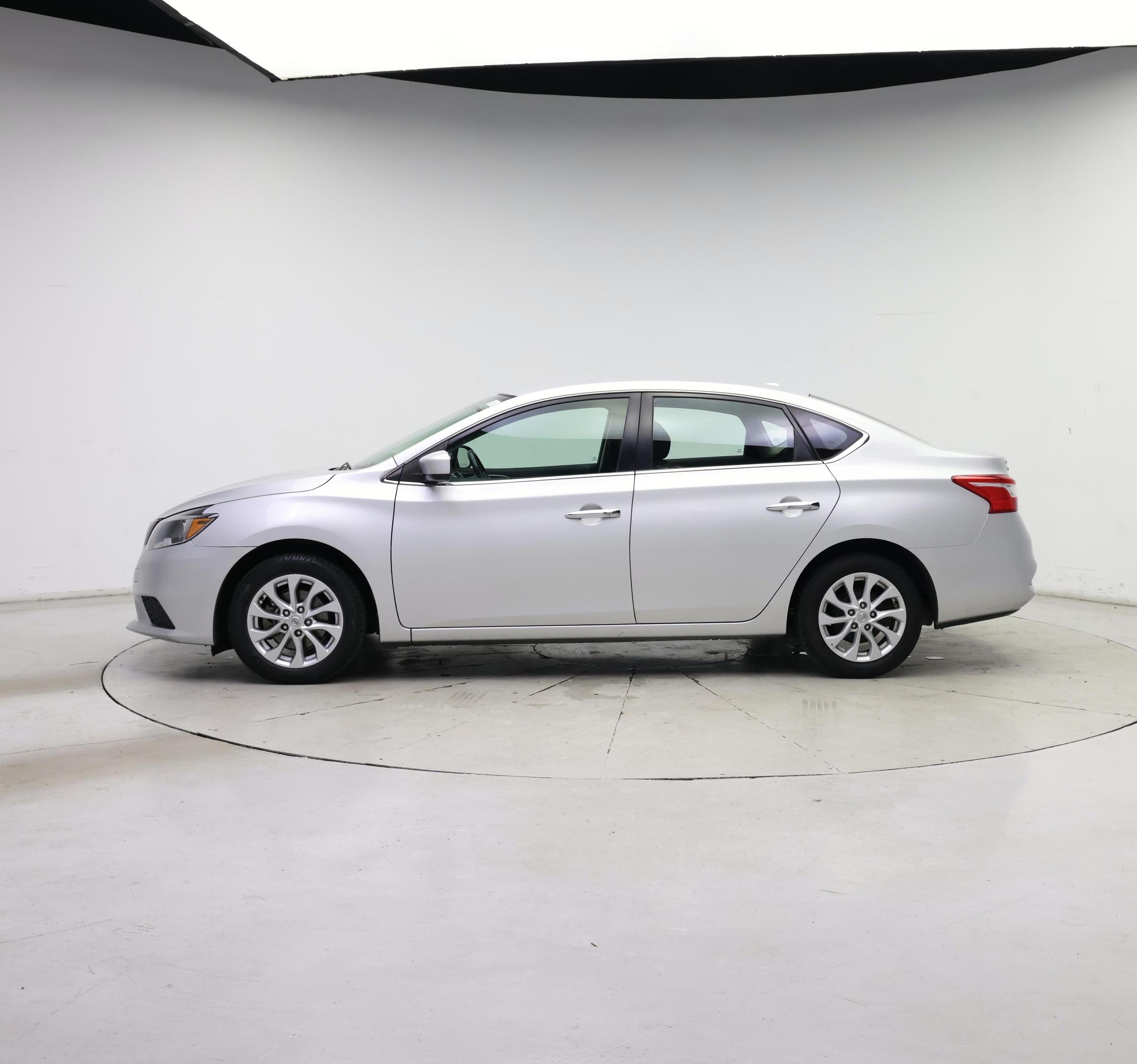 Thumbnail: 2019 Nissan Sentra - 3