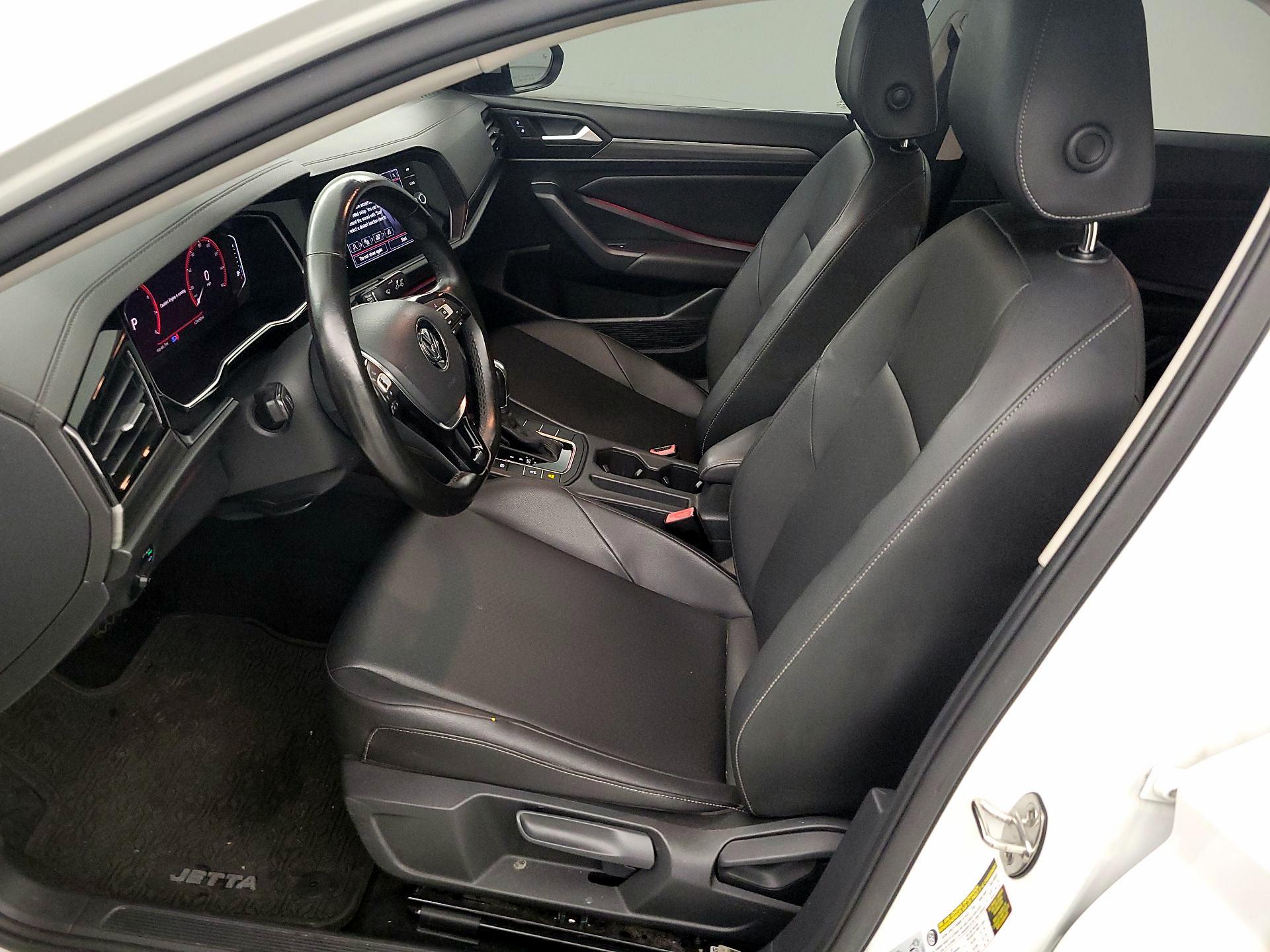 Thumbnail: 2019 Volkswagen Jetta - 9