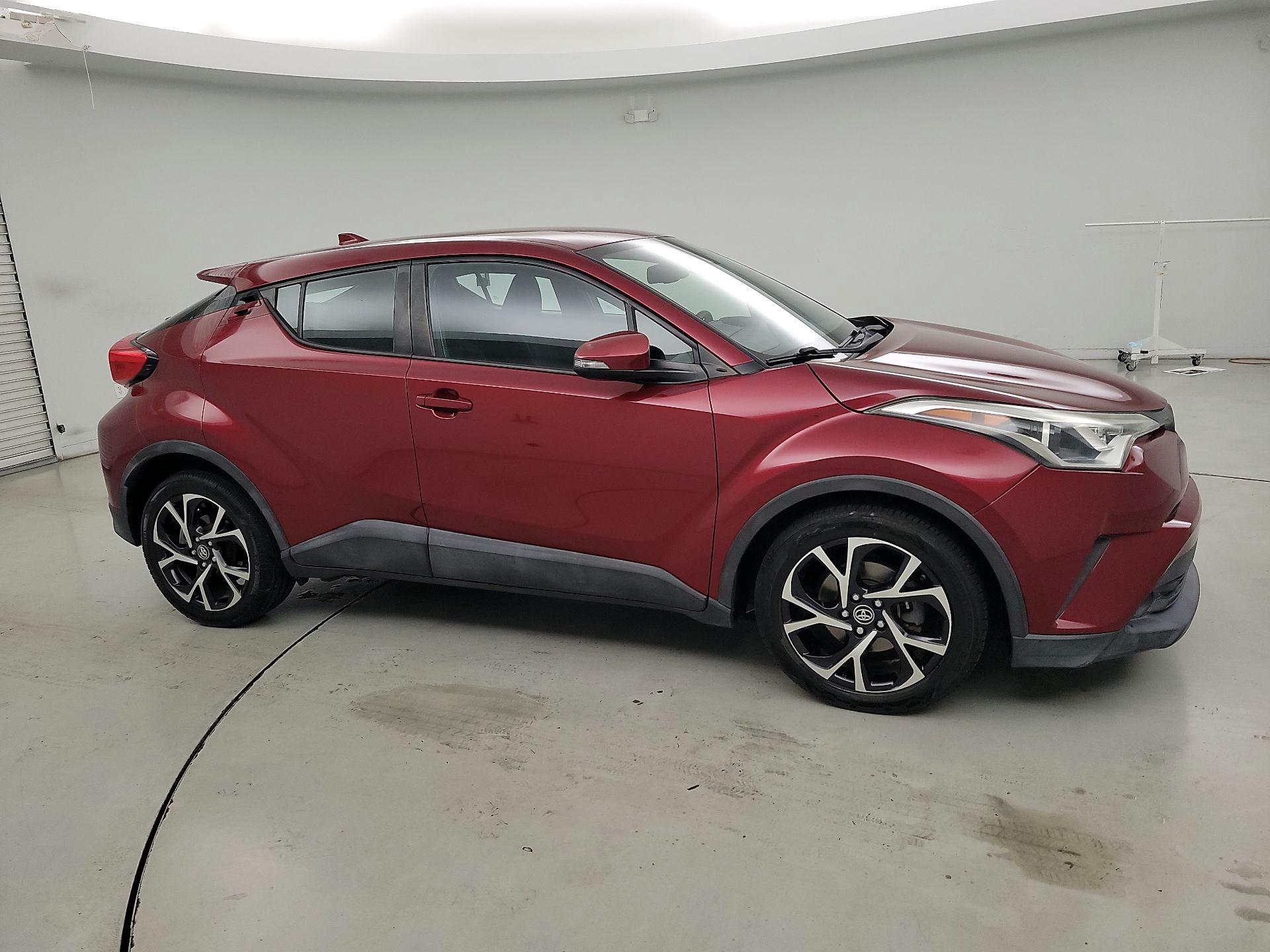 Thumbnail: 2018 Toyota C-HR - 4