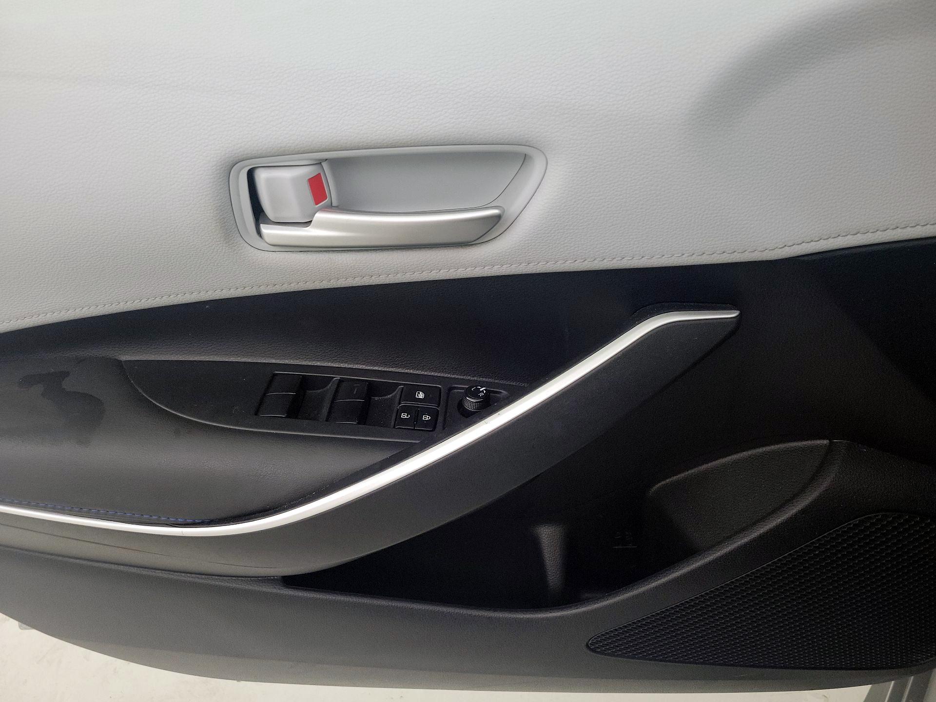 Thumbnail: 2020 Toyota Corolla - 12
