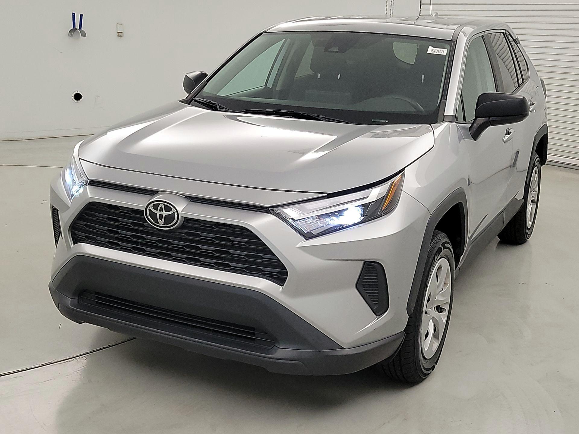 Thumbnail: 2023 Toyota RAV4 - 3