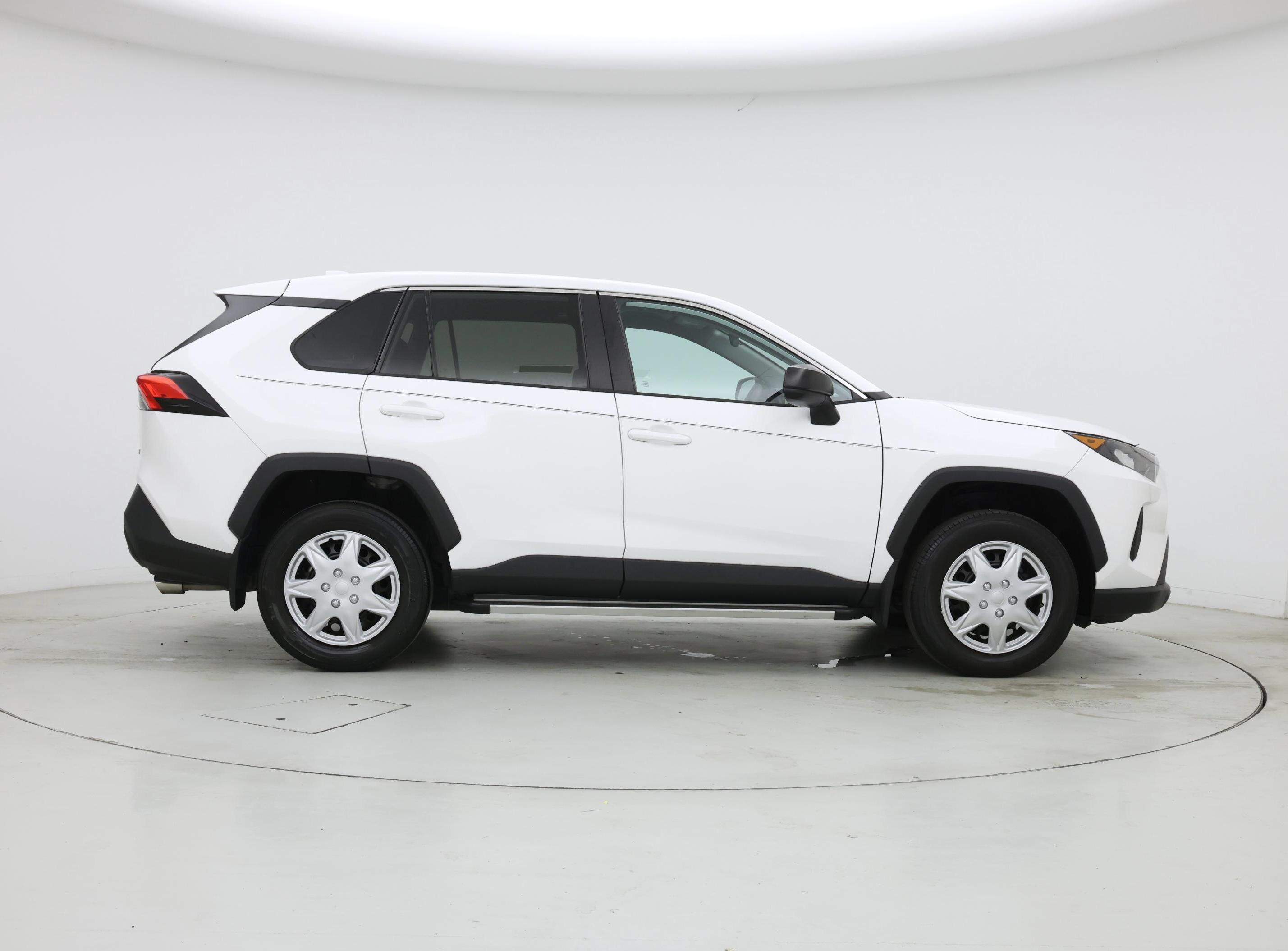 Thumbnail: 2022 Toyota RAV4 - 7