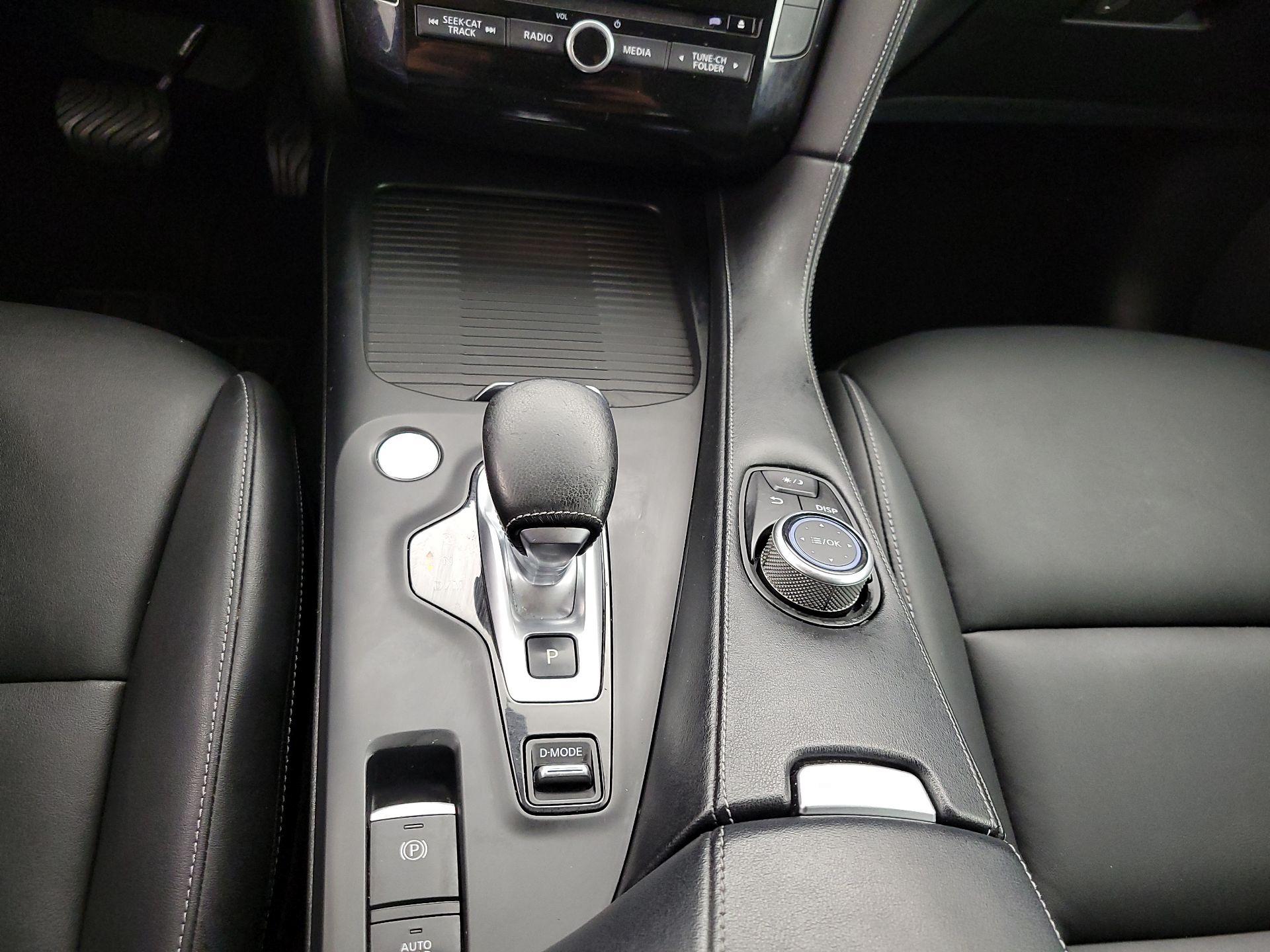 Thumbnail: 2019 INFINITI QX50 - 17