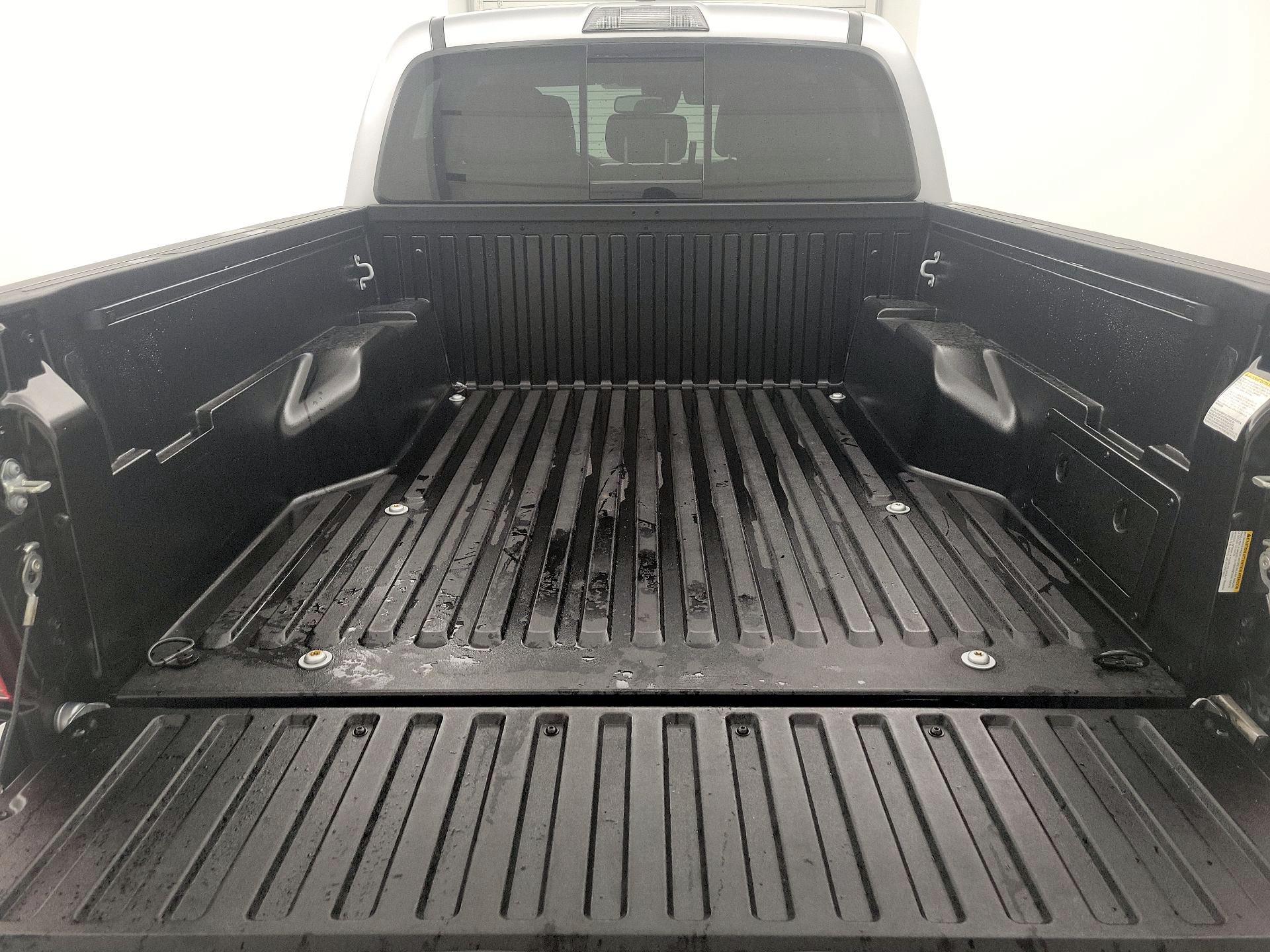Thumbnail: 2021 Toyota Tacoma - 20