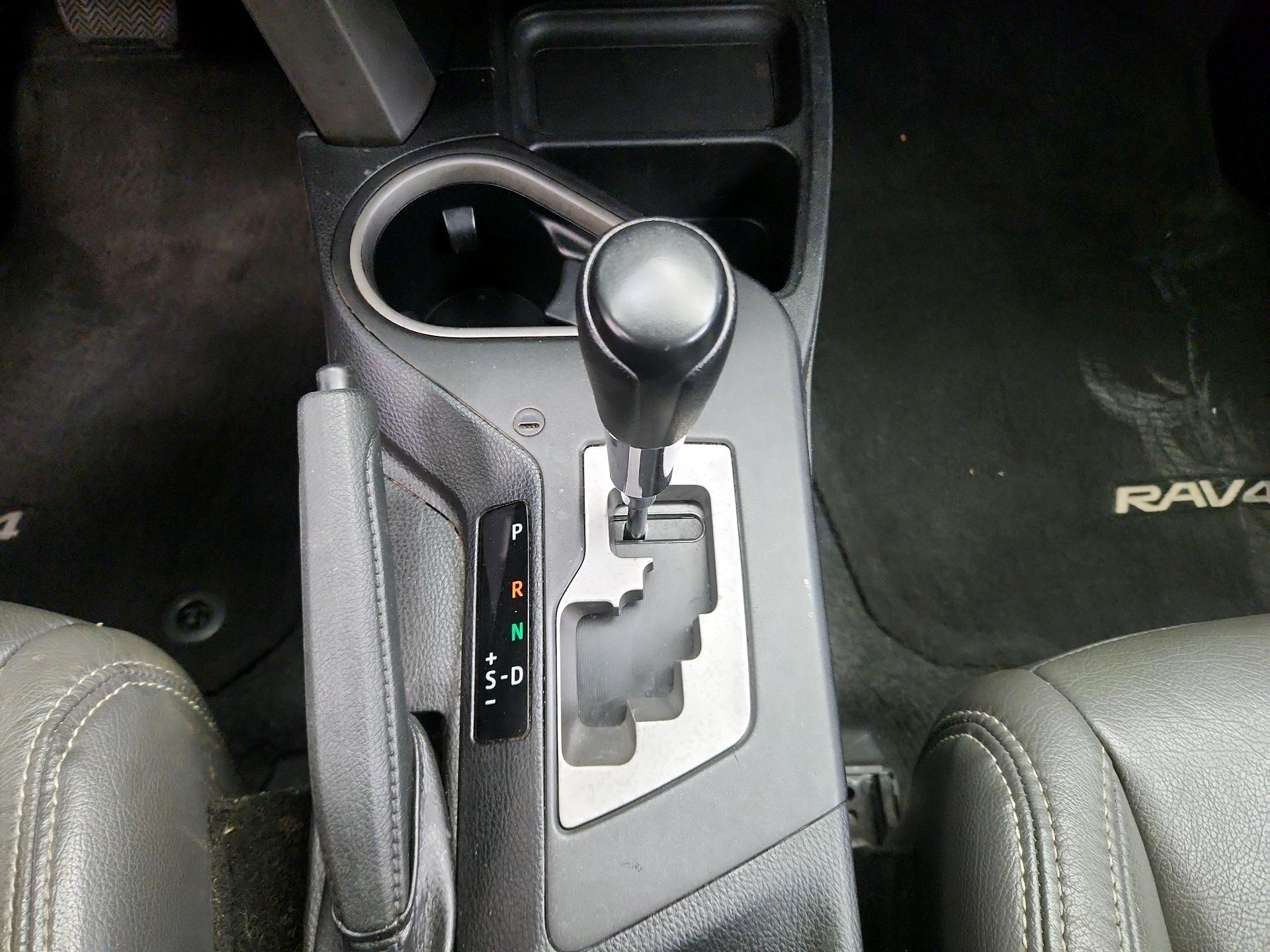Thumbnail: 2016 Toyota RAV4 - 17