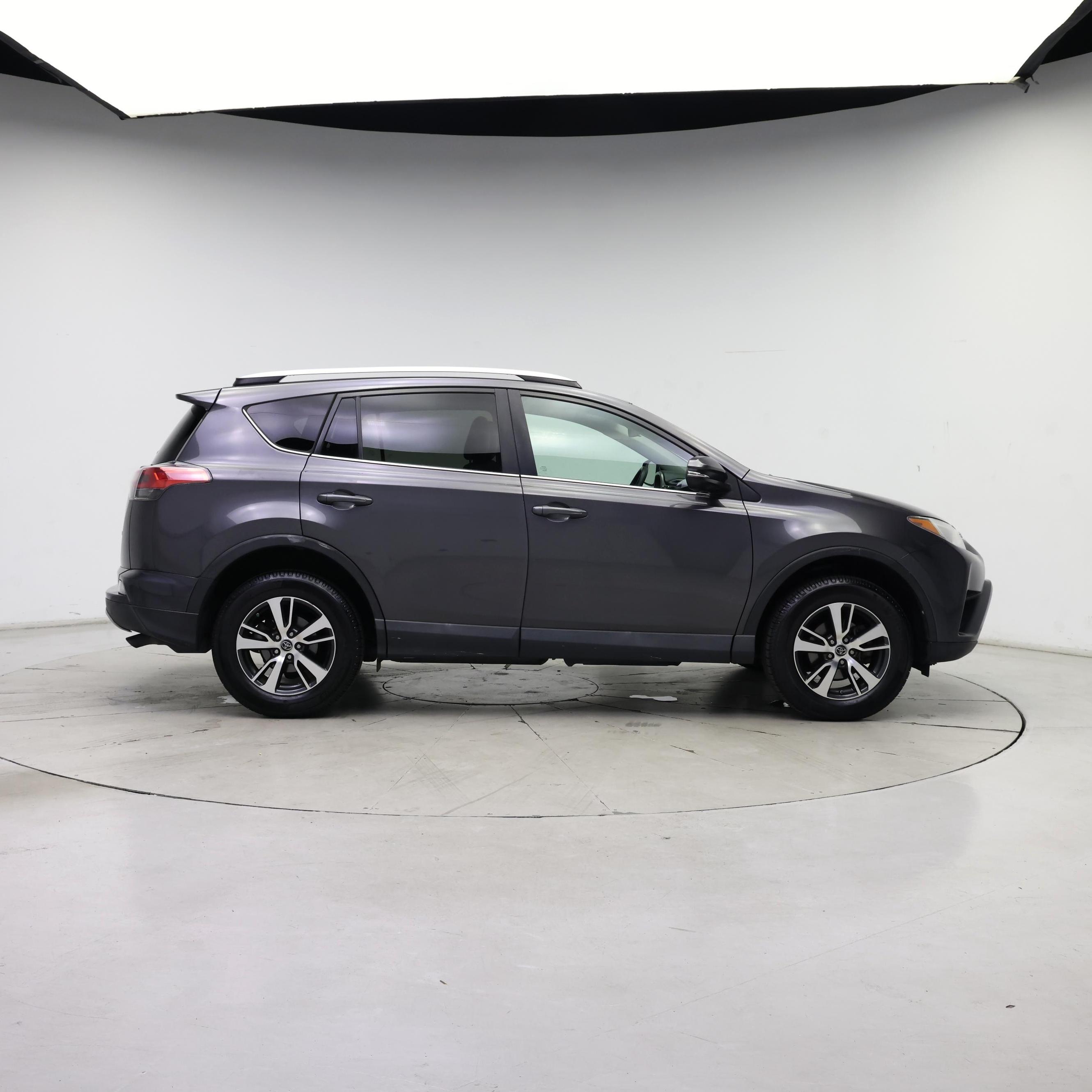 Thumbnail: 2016 Toyota RAV4 - 7