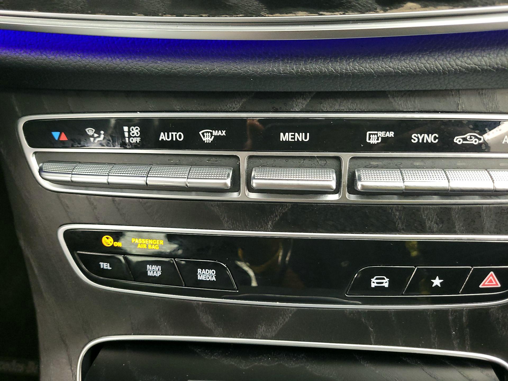 Thumbnail: 2021 Mercedes-Benz E-Class - 15