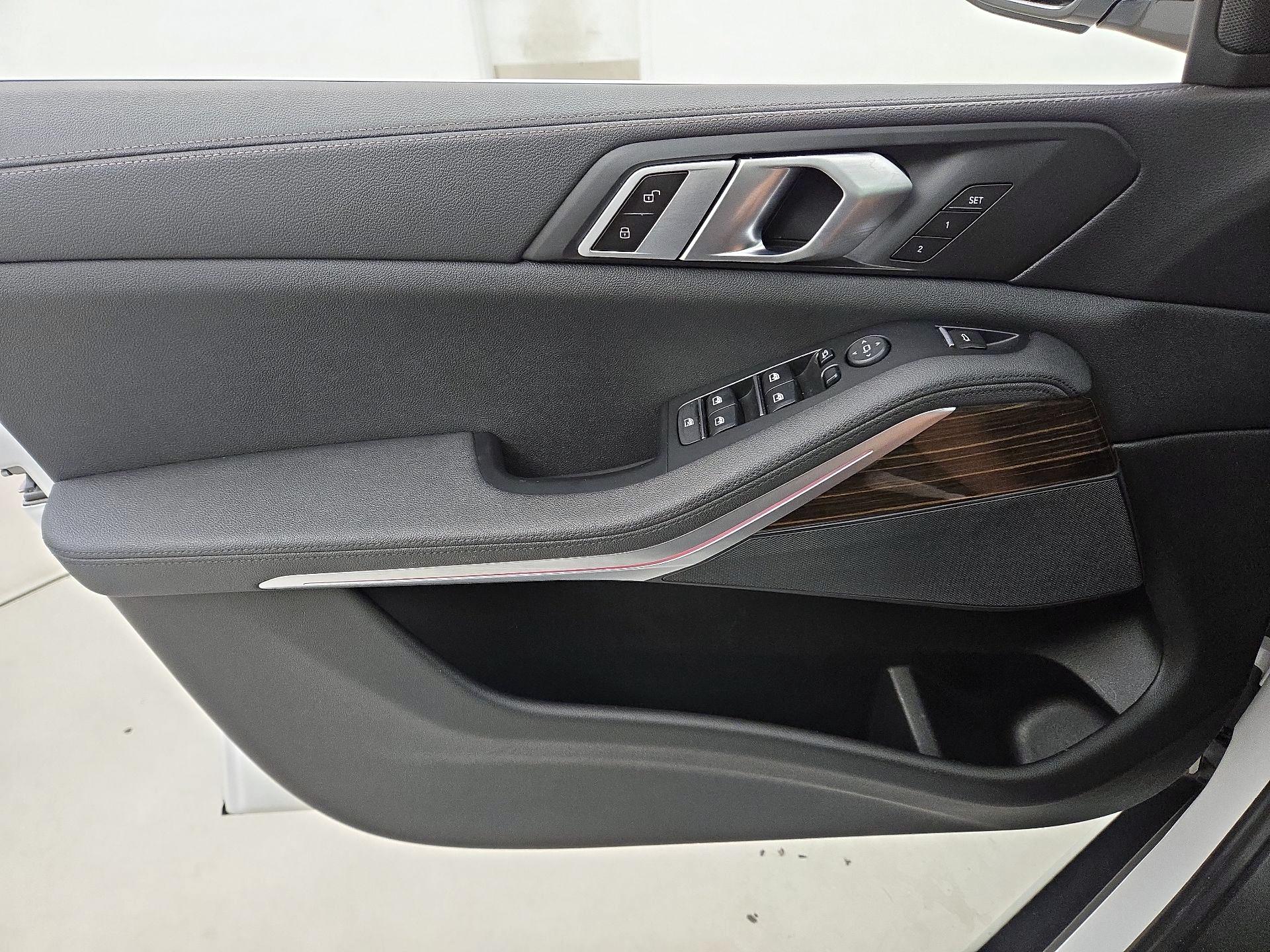Thumbnail: 2020 BMW X5 - 12
