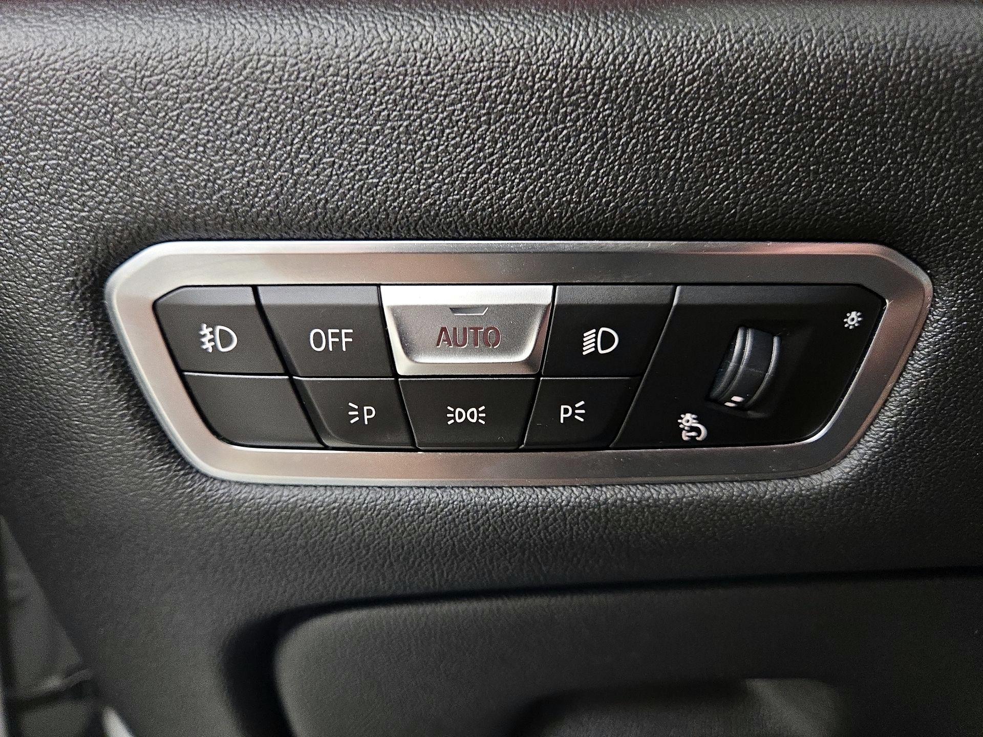 Thumbnail: 2020 BMW X5 - 13