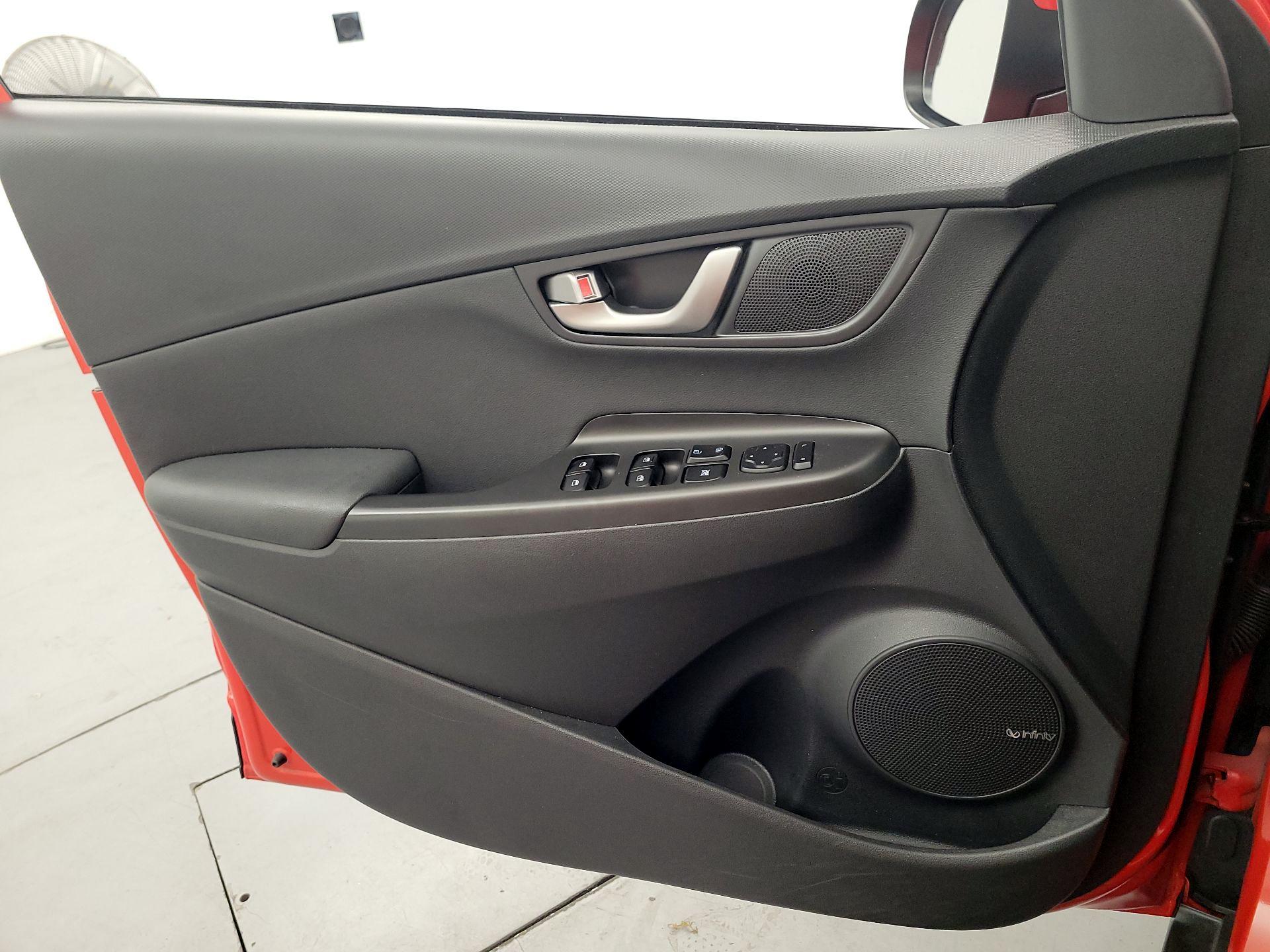 Thumbnail: 2020 Hyundai Kona - 12