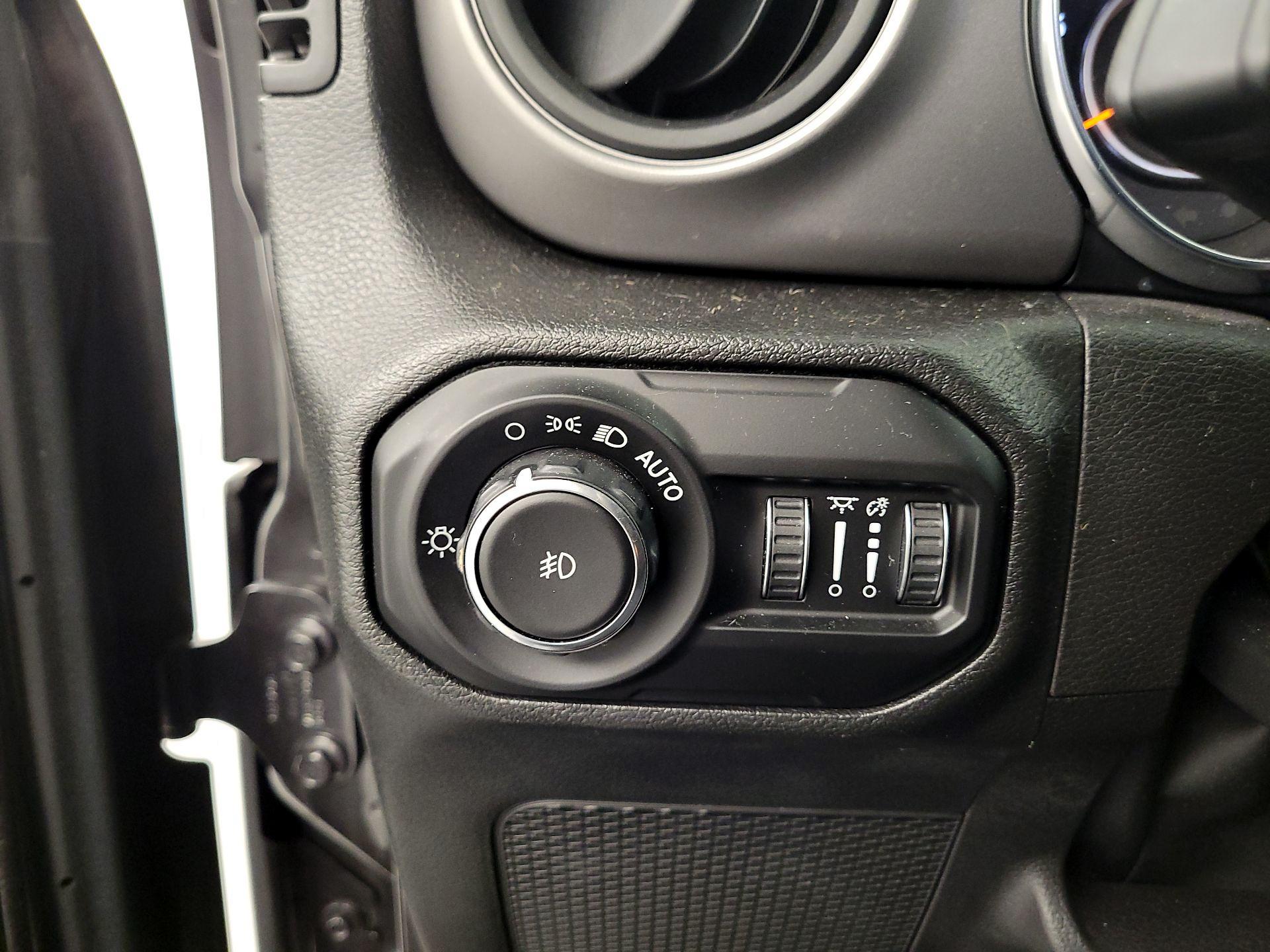 Thumbnail: 2022 Jeep Wrangler - 13