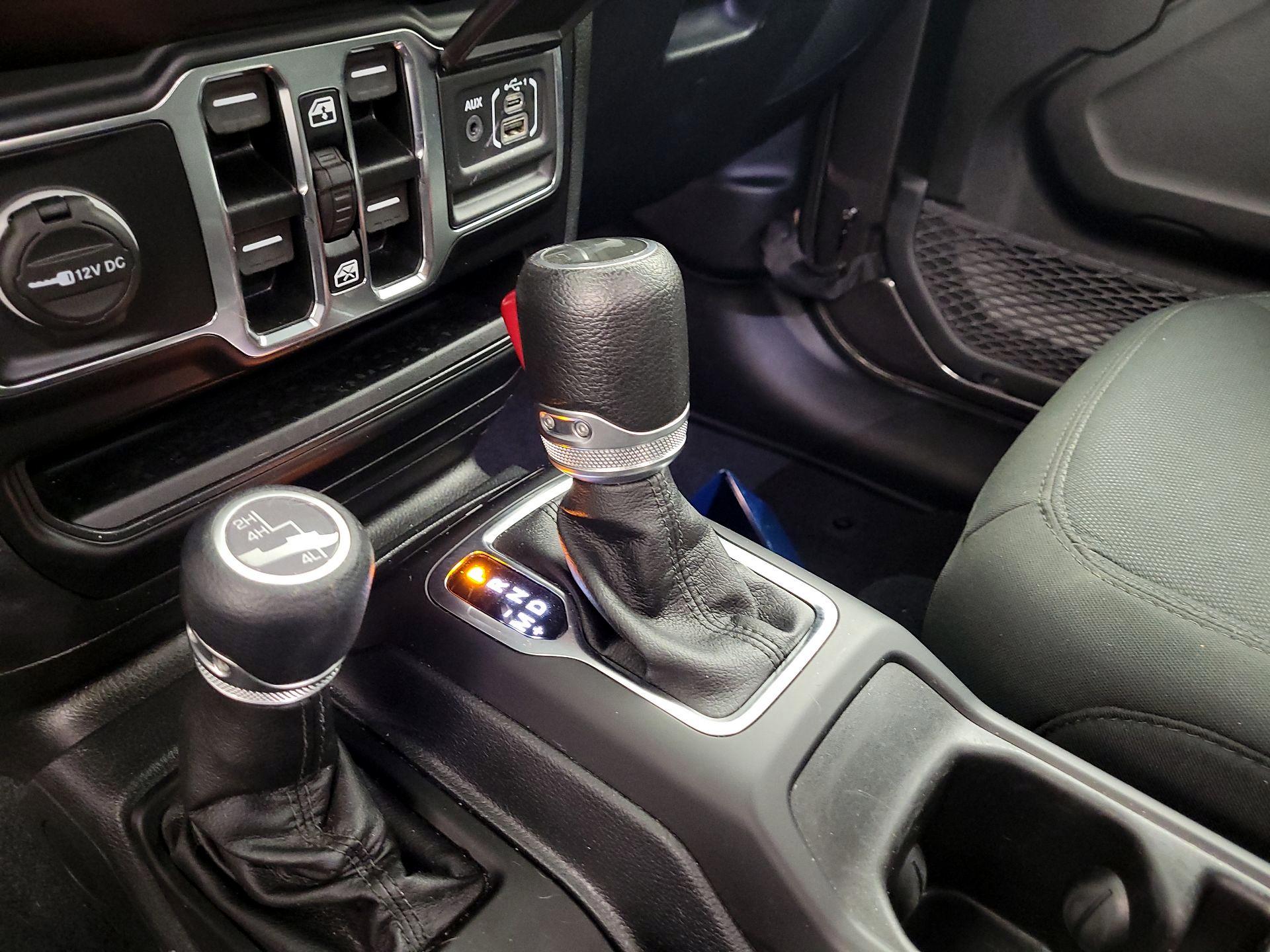 Thumbnail: 2022 Jeep Wrangler - 17