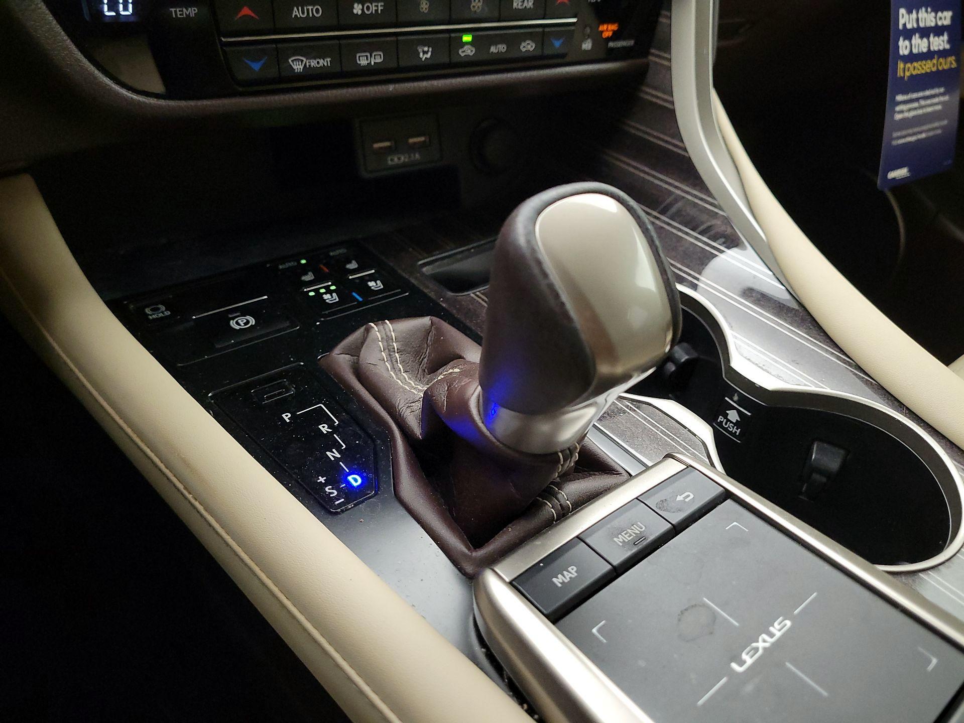 Thumbnail: 2020 Lexus RX - 18