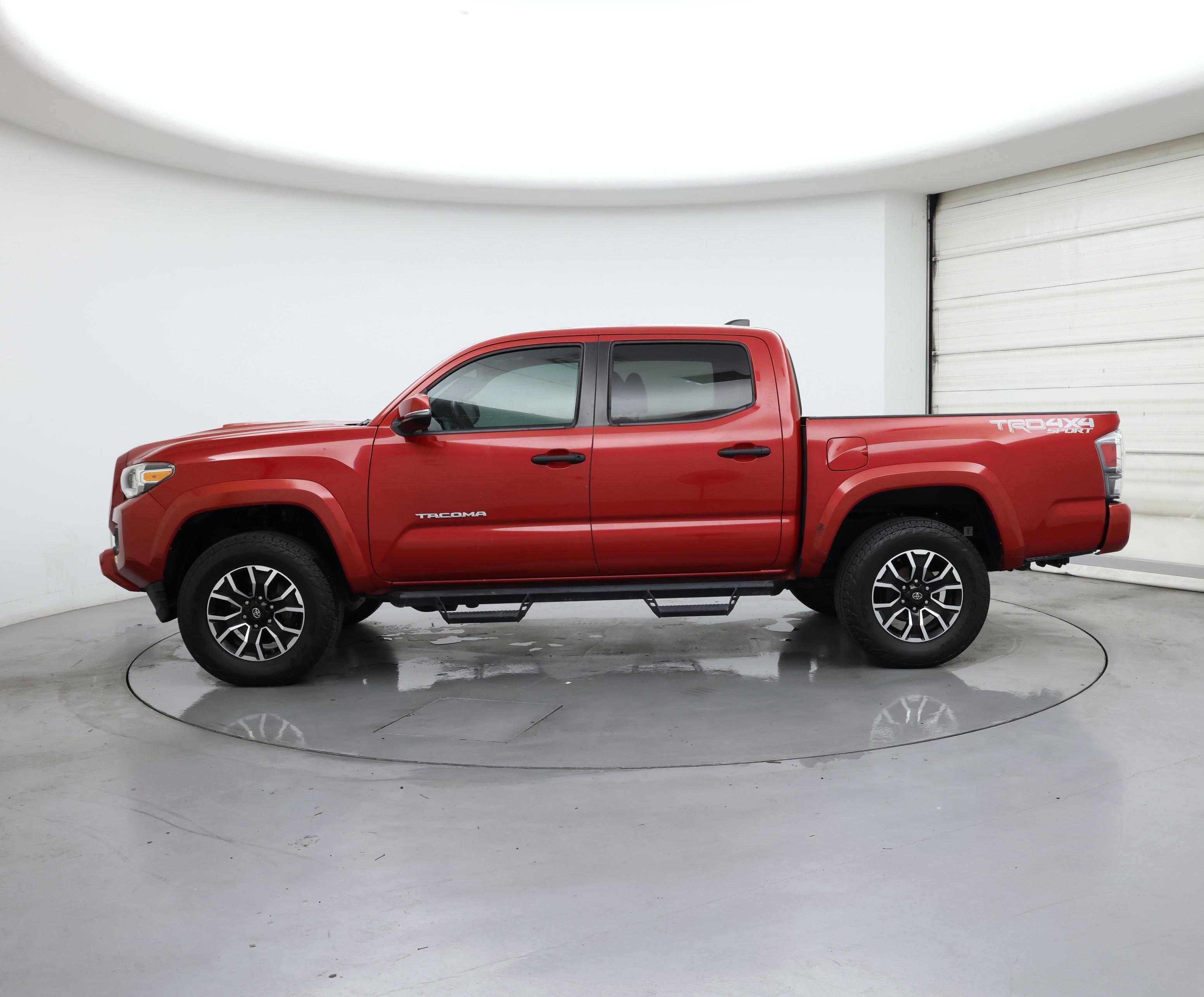 Thumbnail: 2020 Toyota Tacoma - 3