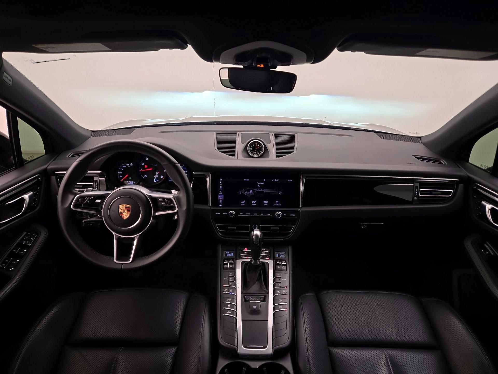 Thumbnail: 2020 Porsche Macan - 9