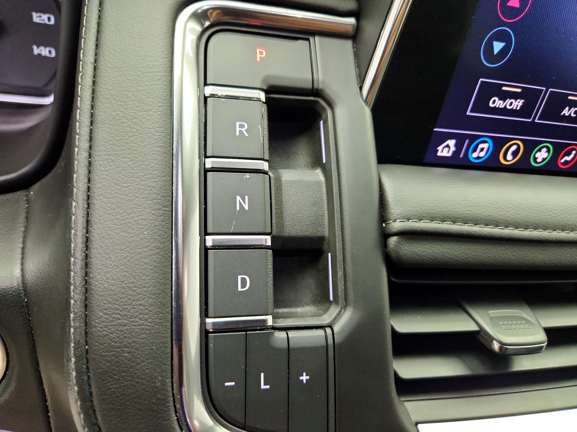 Thumbnail: 2021 Chevrolet Tahoe - 17