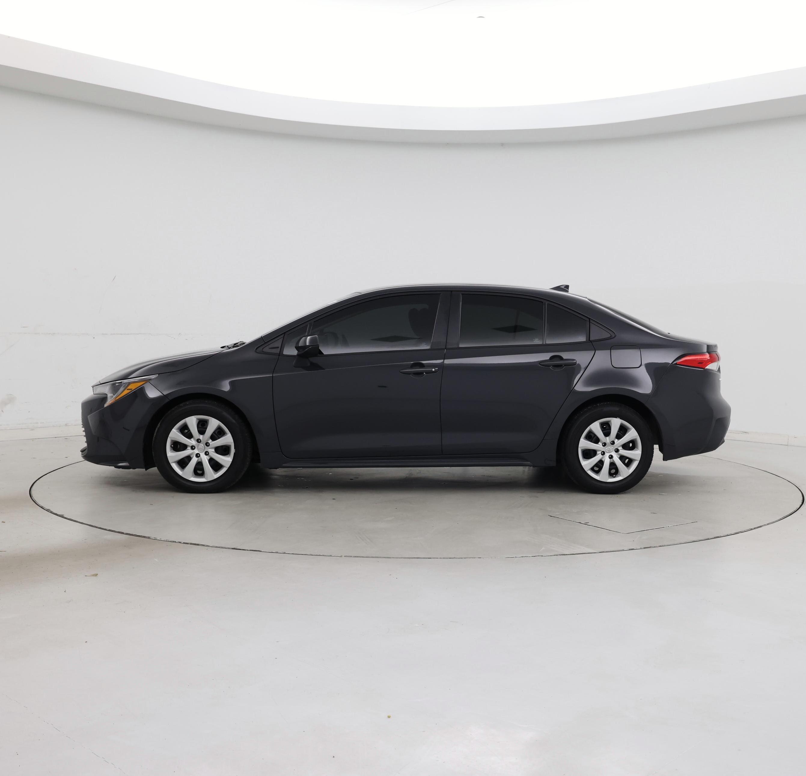 Thumbnail: 2023 Toyota Corolla - 3