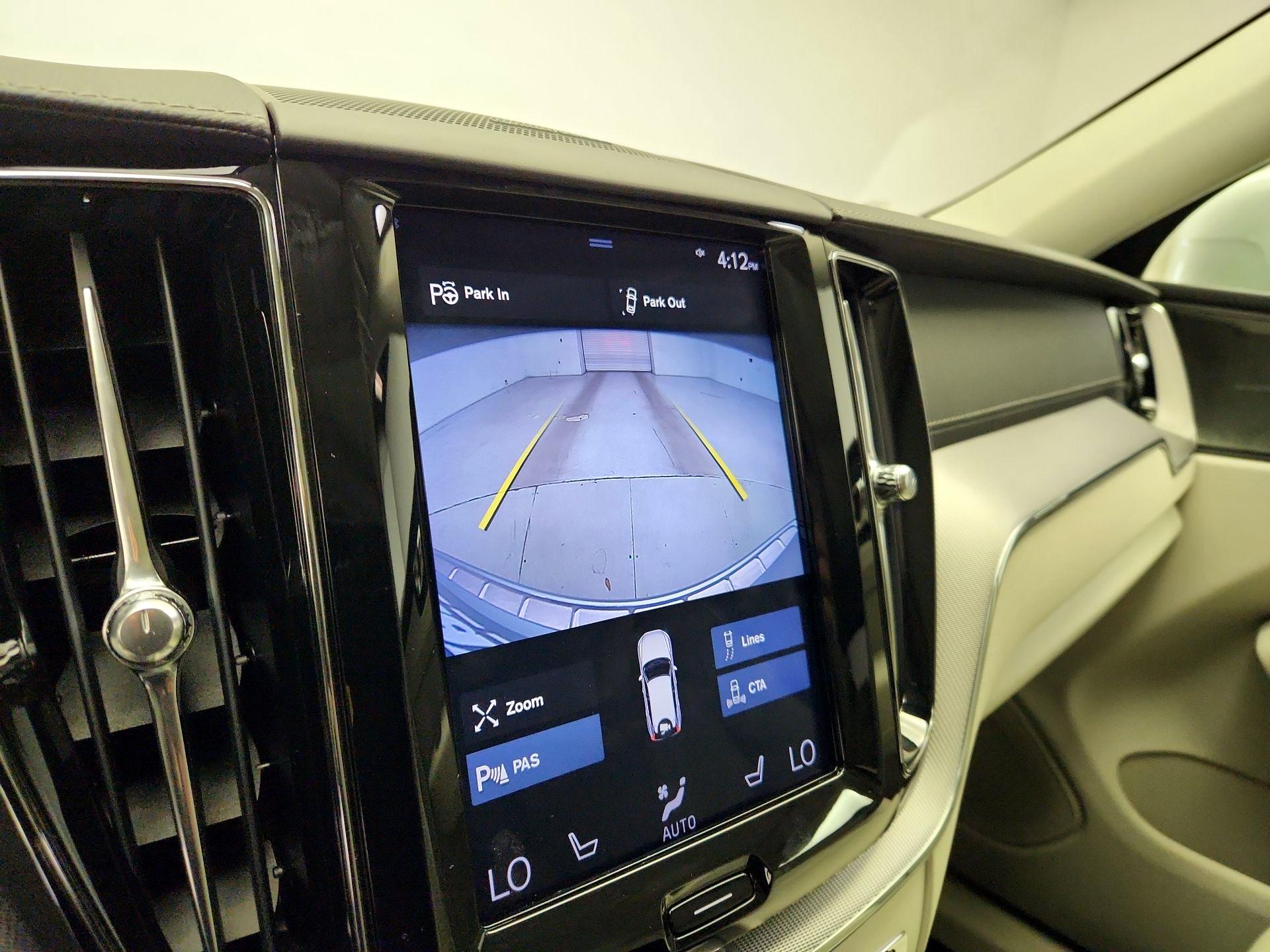 Thumbnail: 2019 Volvo XC60 - 15